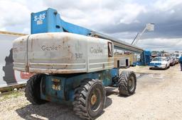 Genie S-85 4x4 Telescoping 85ft Platform Boom Lift