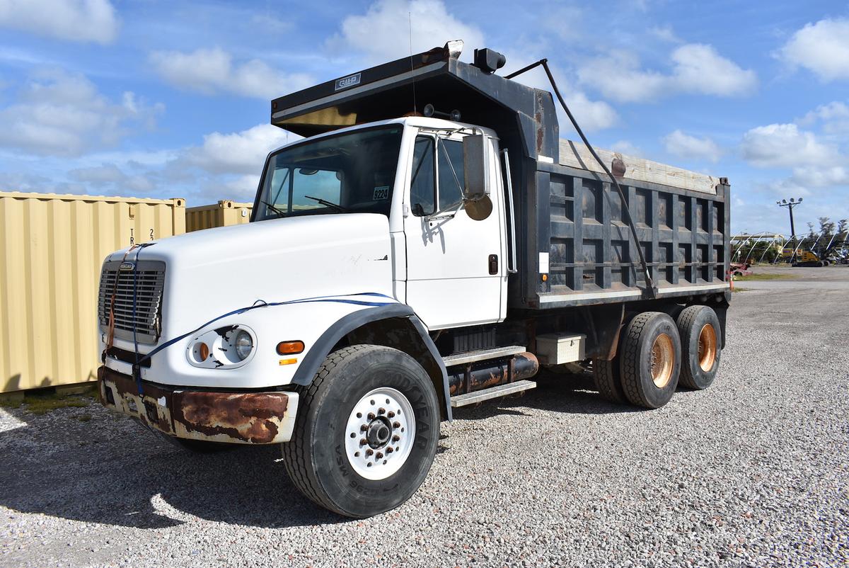 2001 Freightliner FL112 T/A Dump Truck