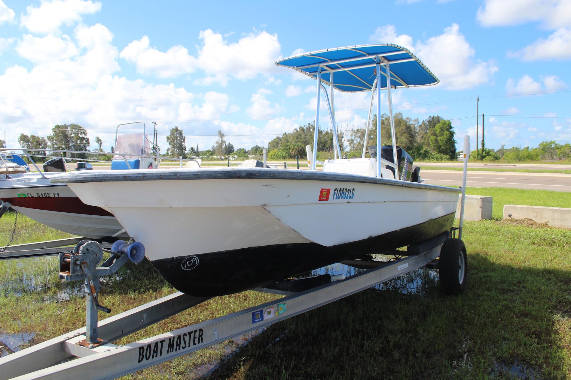 1999 Capri 18ft 2in Boat