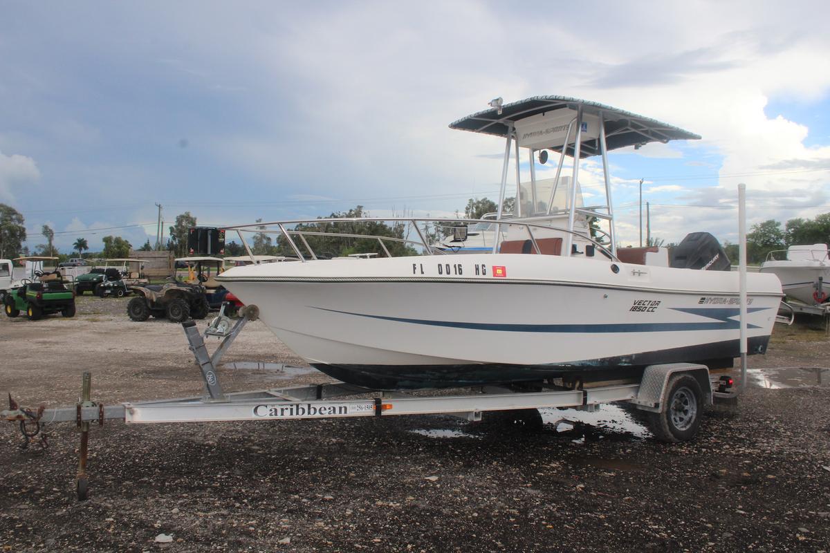 1990 18ft 6in Hydrosport Center Console Boat