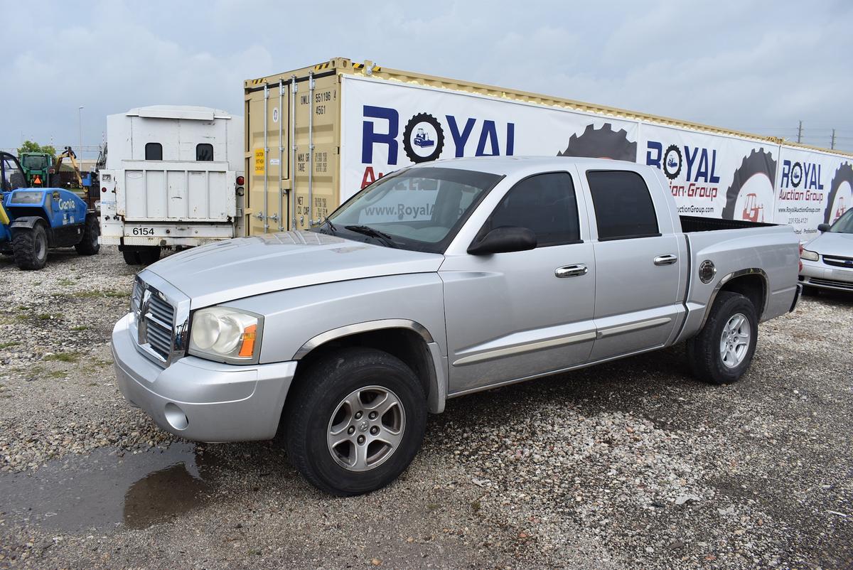 2006 Dodge Dakota SLT Crew Cab Pickup Truck