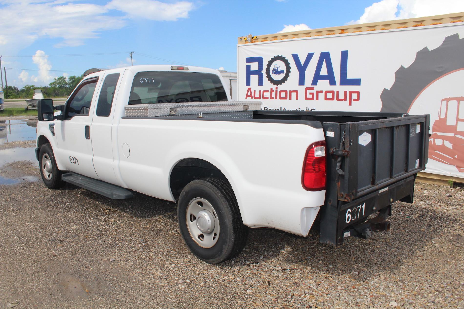 2009 Ford F-250 Extended Cab Lift Gate Pickup Truck