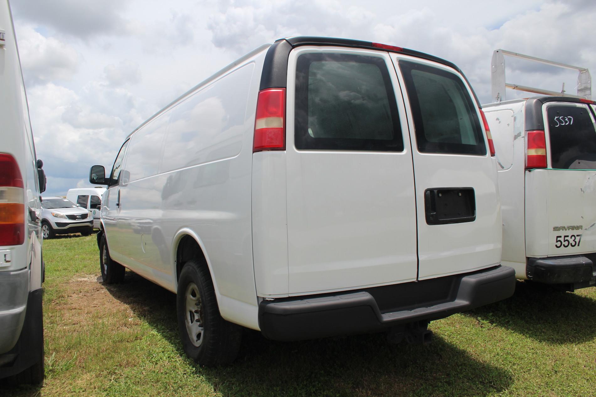 2005 Chevrolet Express 3500 Cargo Van