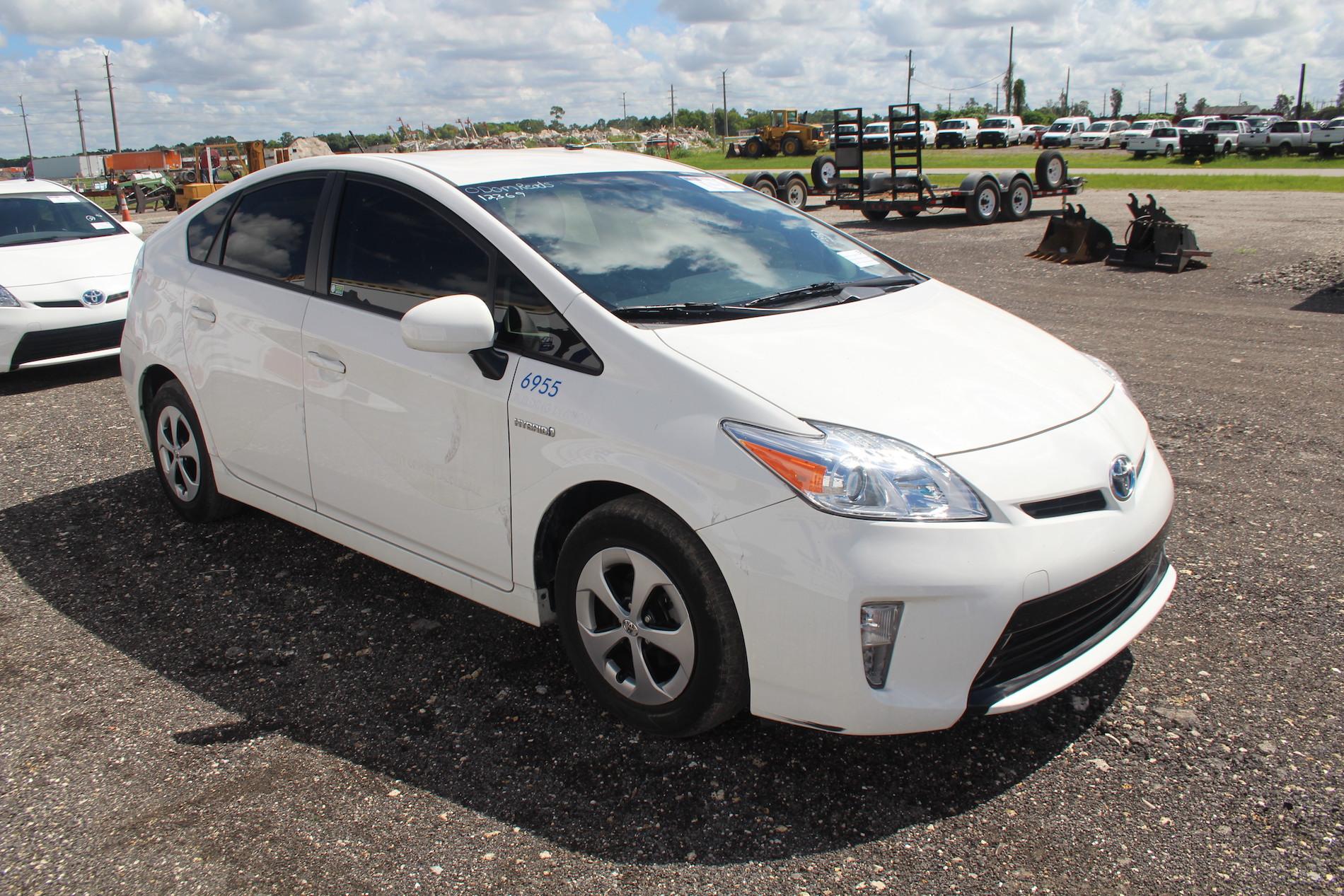 2015 Toyota Prius 4 Door Hatchback