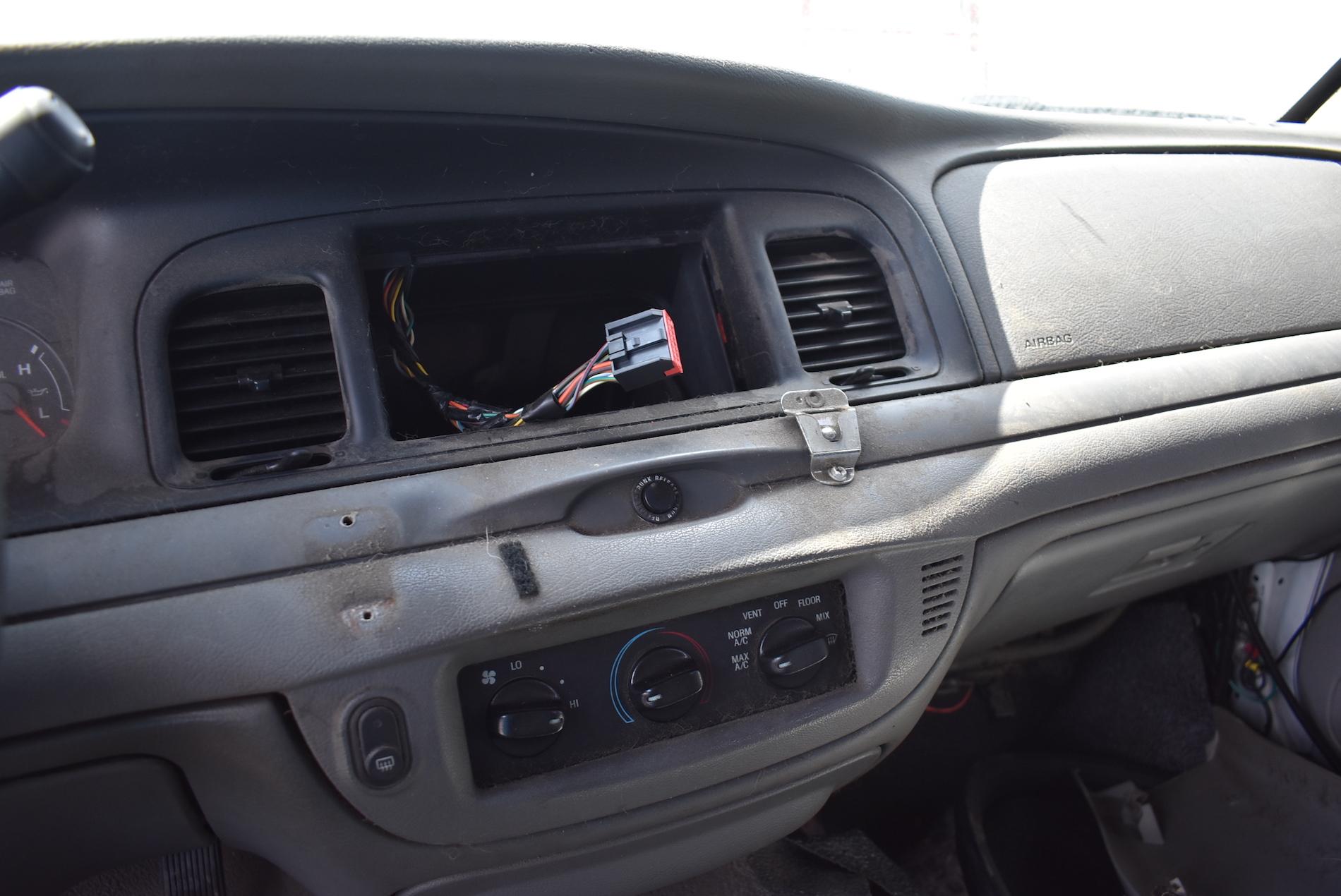 2004 Ford Crown Vic 4 Door Police Cruiser