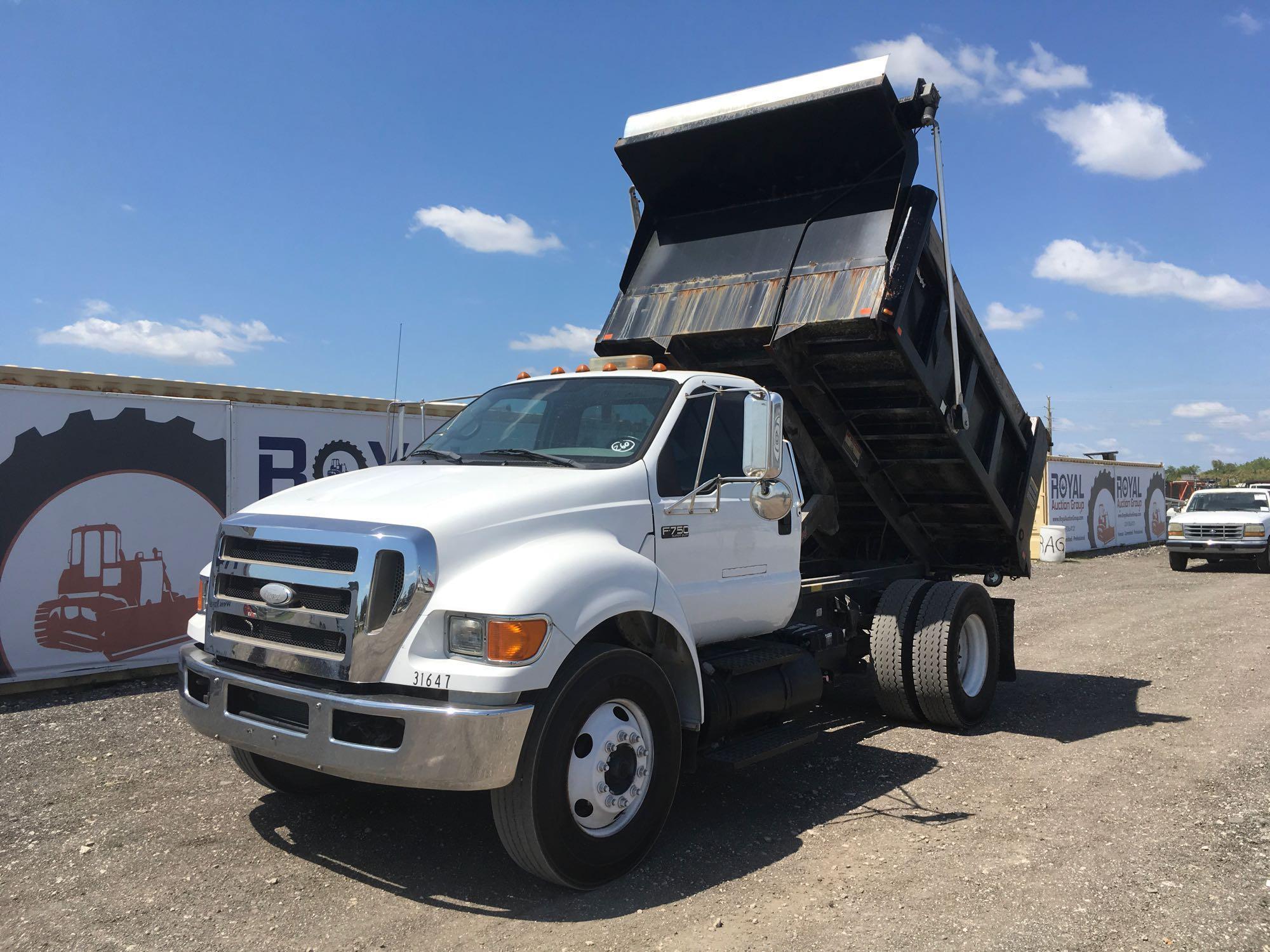 2008 Ford F-750 Mason Dump Truck