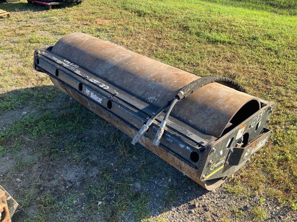 2015 Bobcat VR2501 73 inch Vibratory Roller Skid Steer Attachemnt