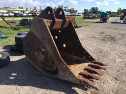 48in Excavator Bucket with Teeth