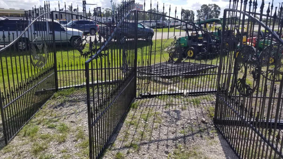 16FT Powder Costed Horse Gates with Posts