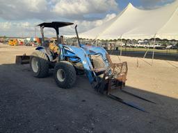 New Holland TN60A Tractor Loader with Box Blade