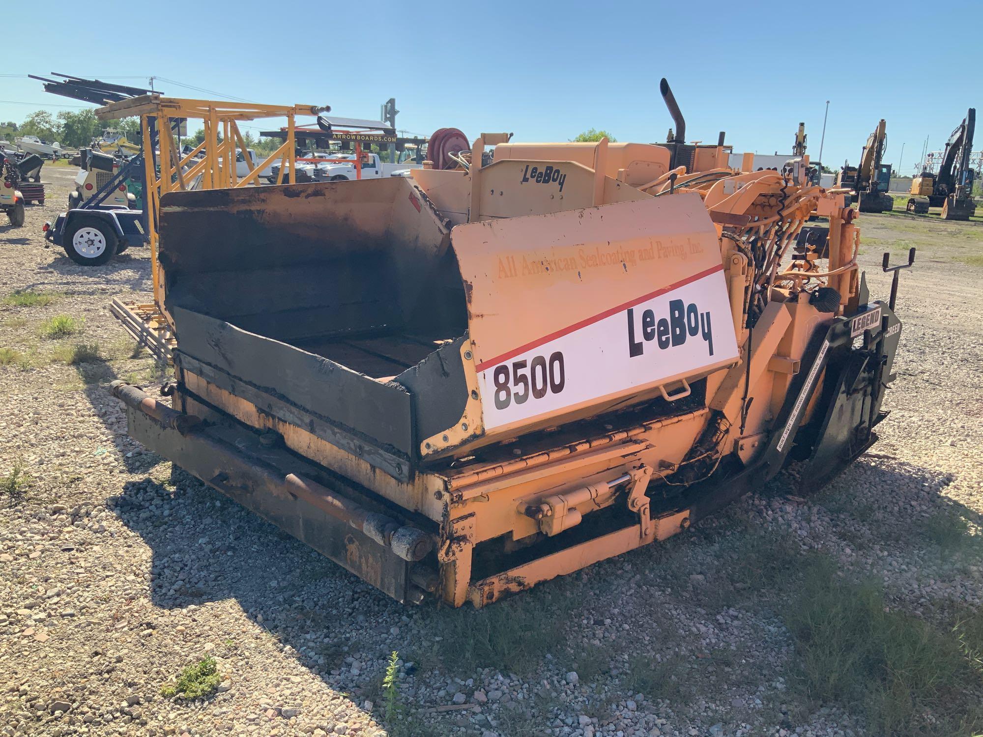 2002 Leeboy 8500T Asphalt Paver