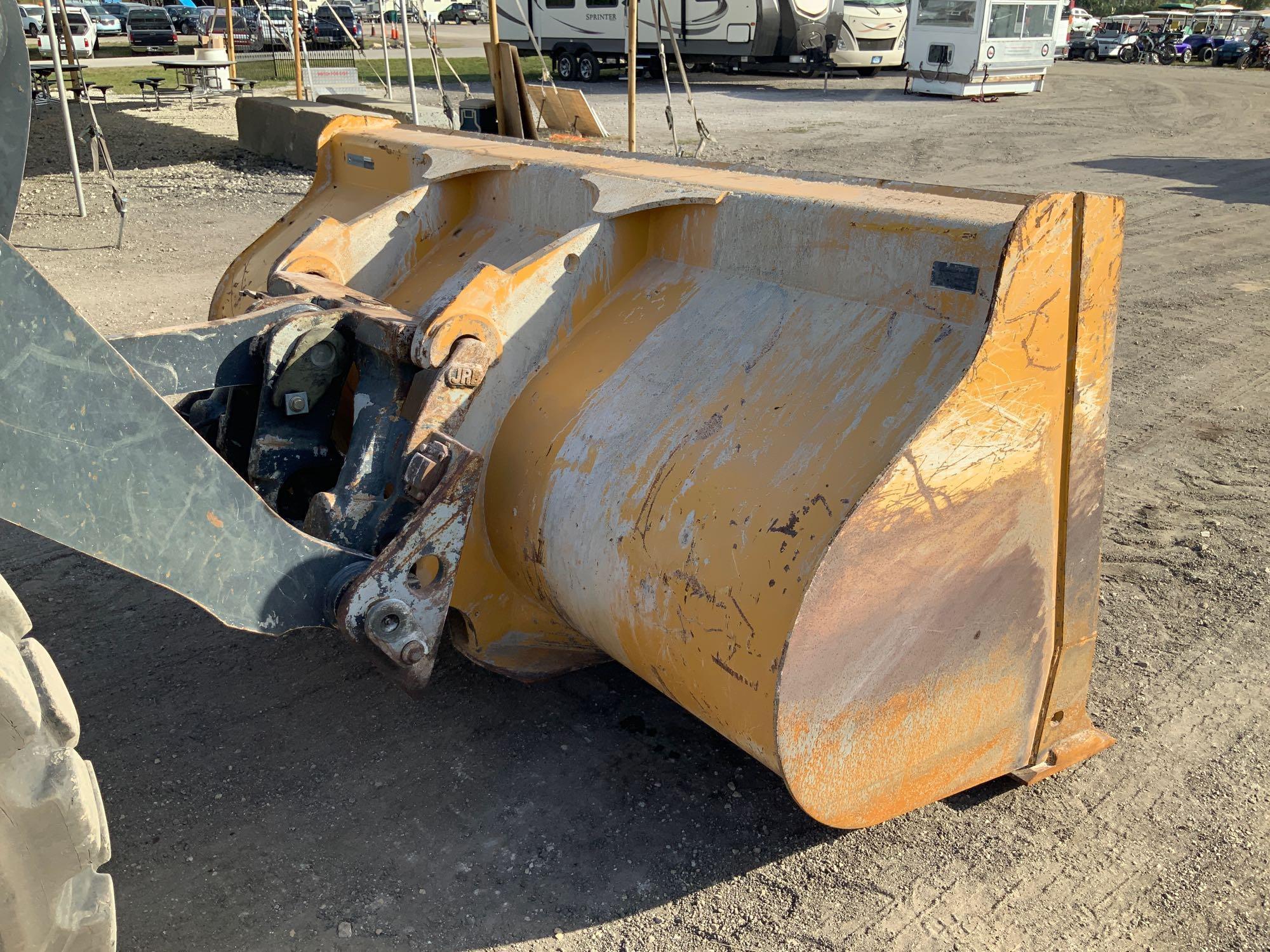 2015 John Deere 524K High Lift Articulated Wheel Loader