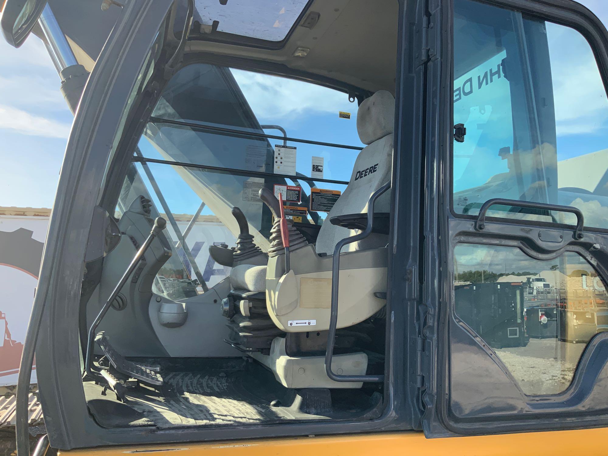 2014 John Deere 210G LC Hydraulic Excavator