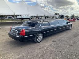 2011 Lincoln Town Car Stretch Limousine