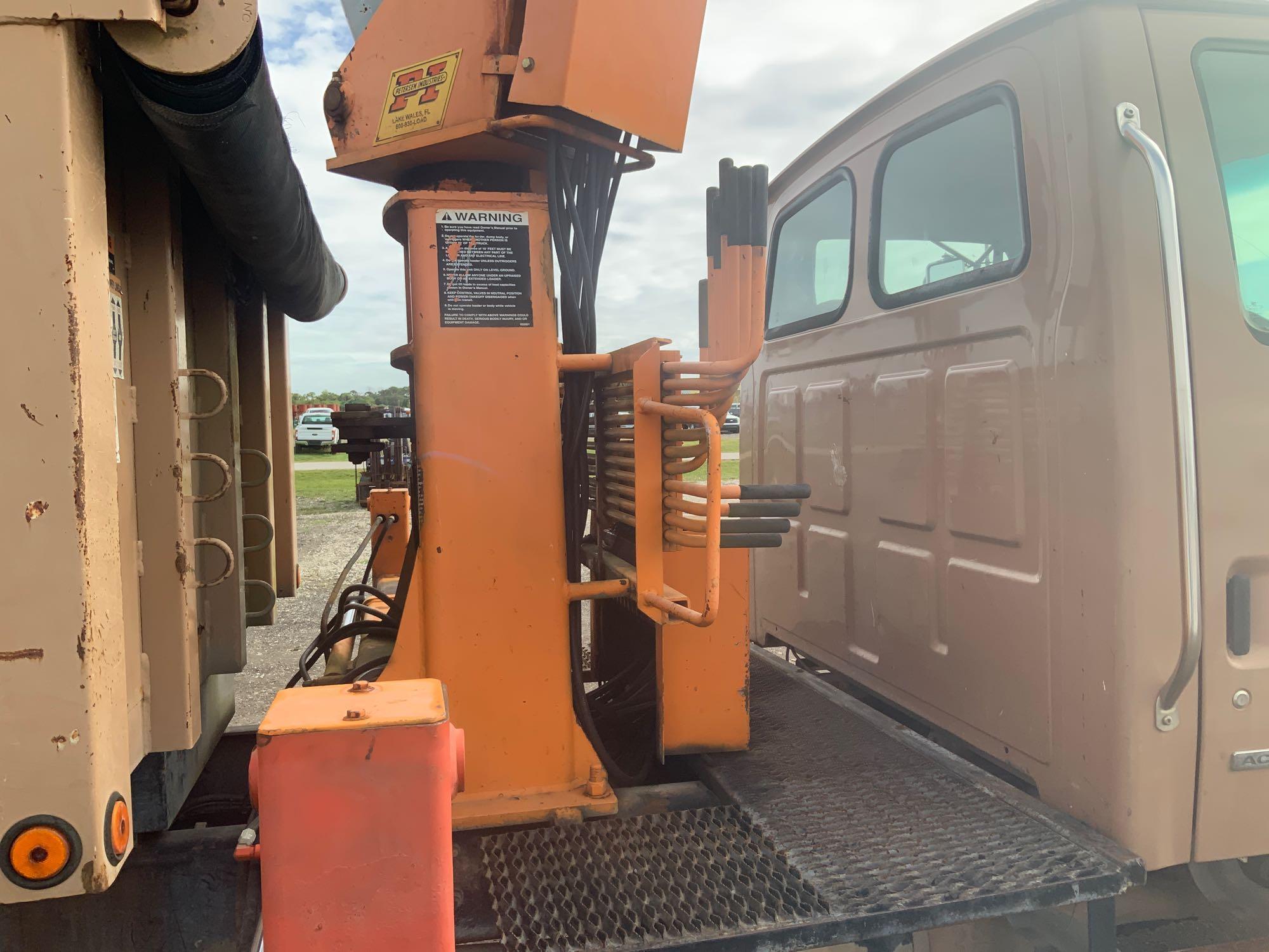 2007 Sterling Acterra Petersen Grapple Truck