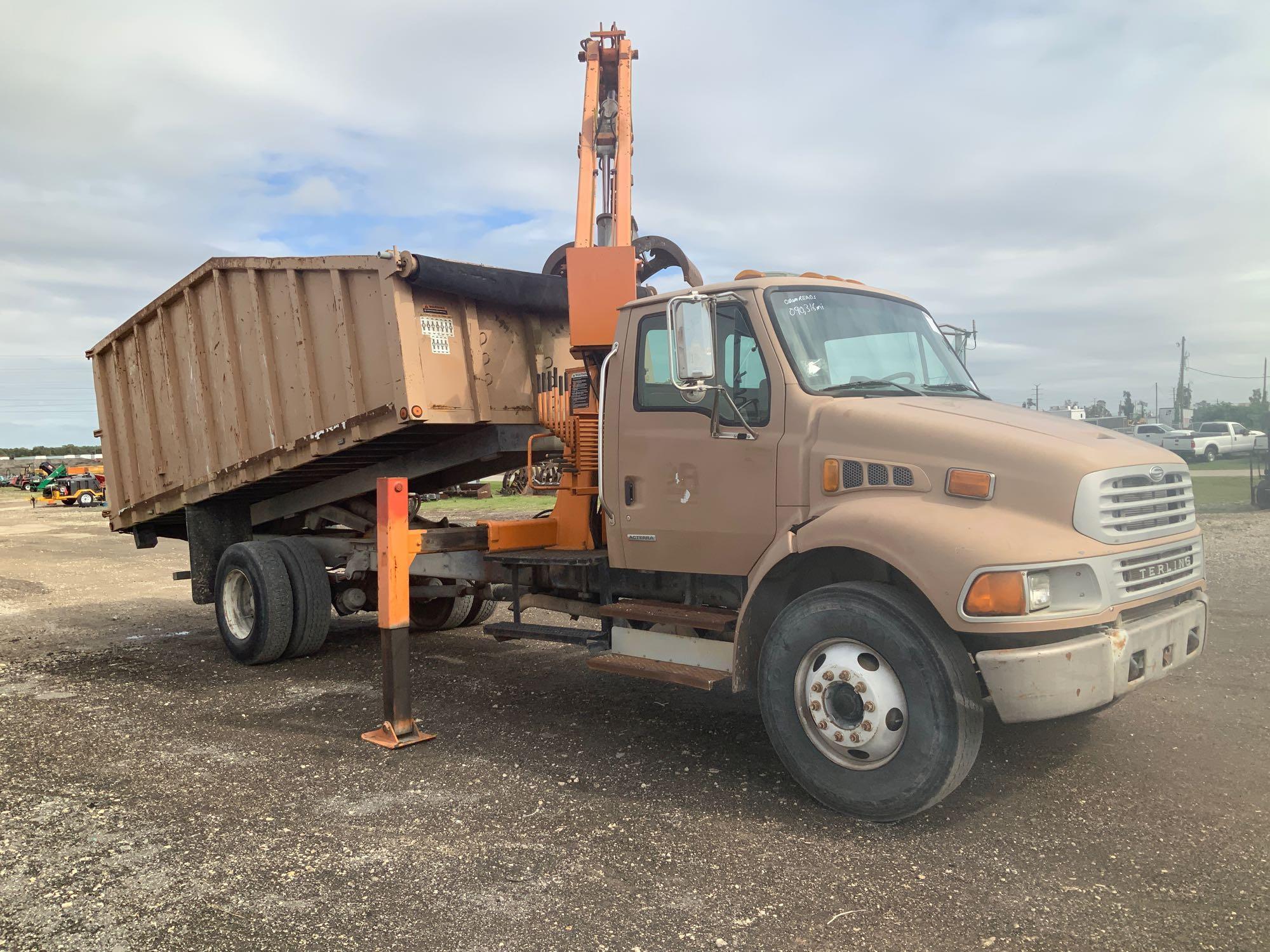 2007 Sterling Acterra Petersen Grapple Truck