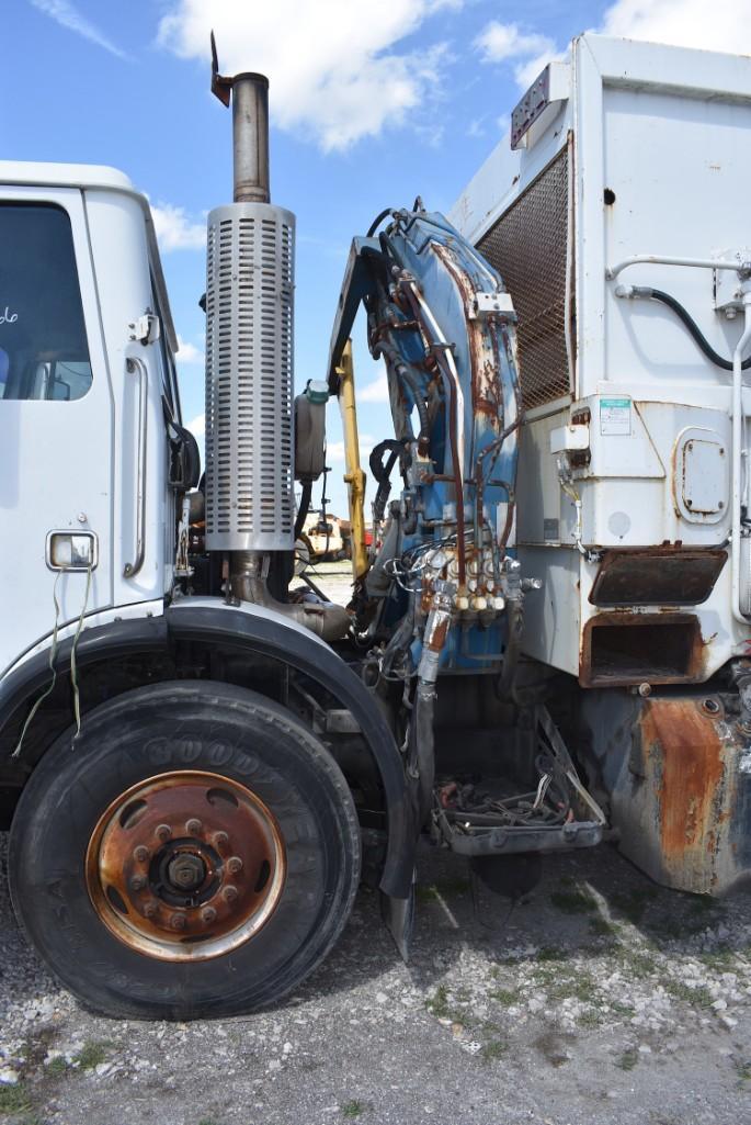 2003 Autocar / Heil Side Loader Garbage Truck