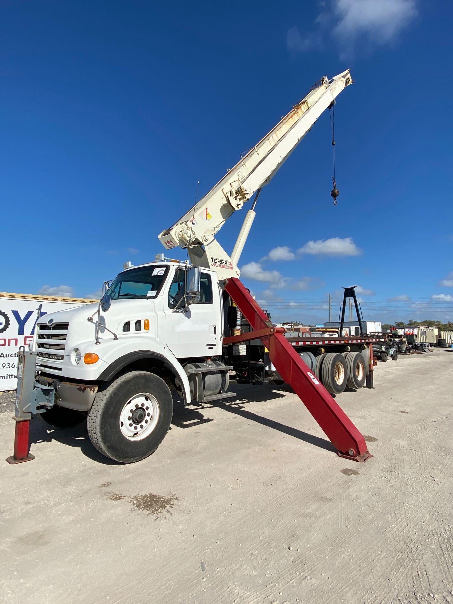 2006 Sterling L7500 Terex Stinger 92FT 47,000lb T/A Boom Truck