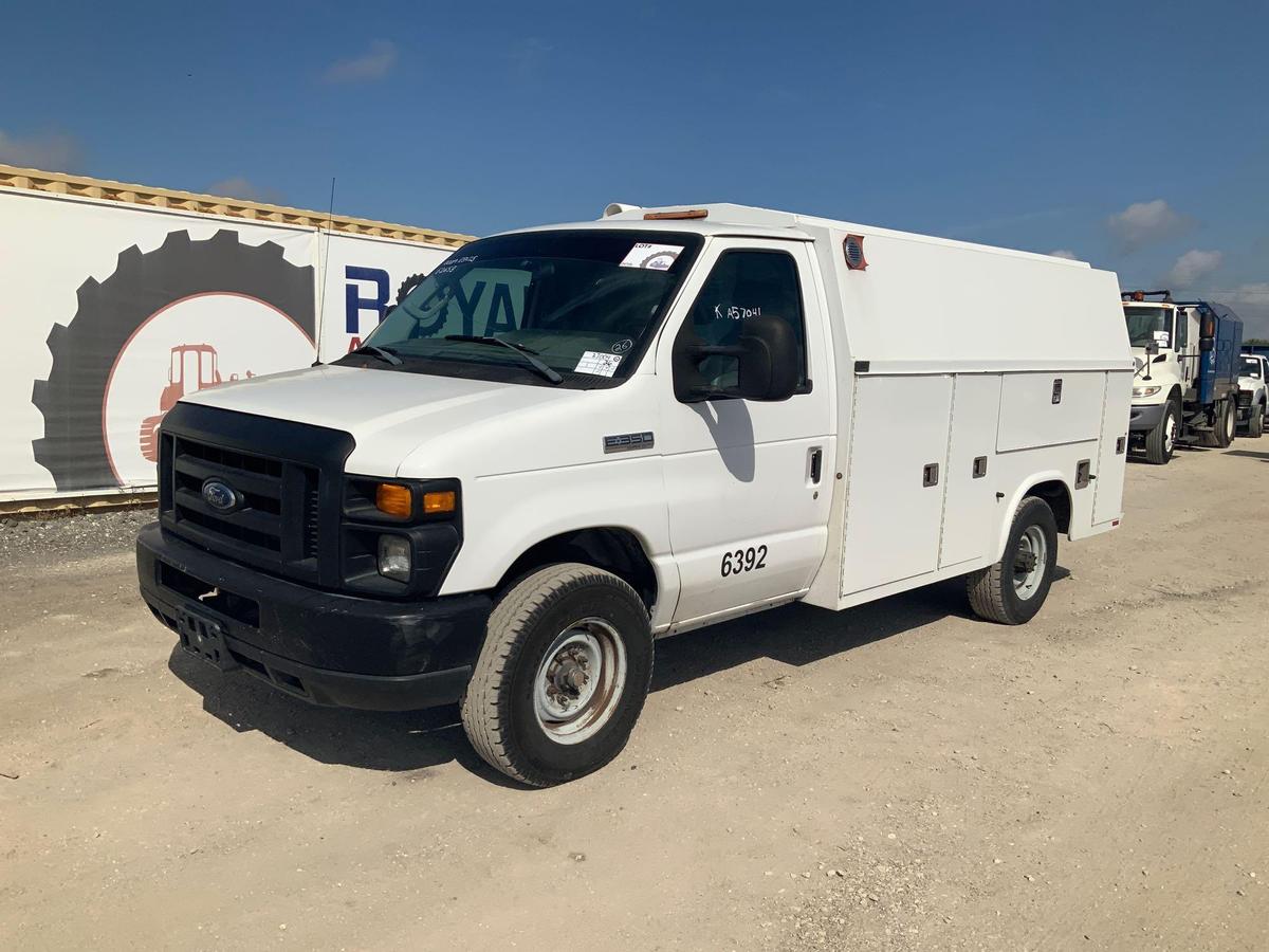 2009 Ford E-350 Super Duty Service Van