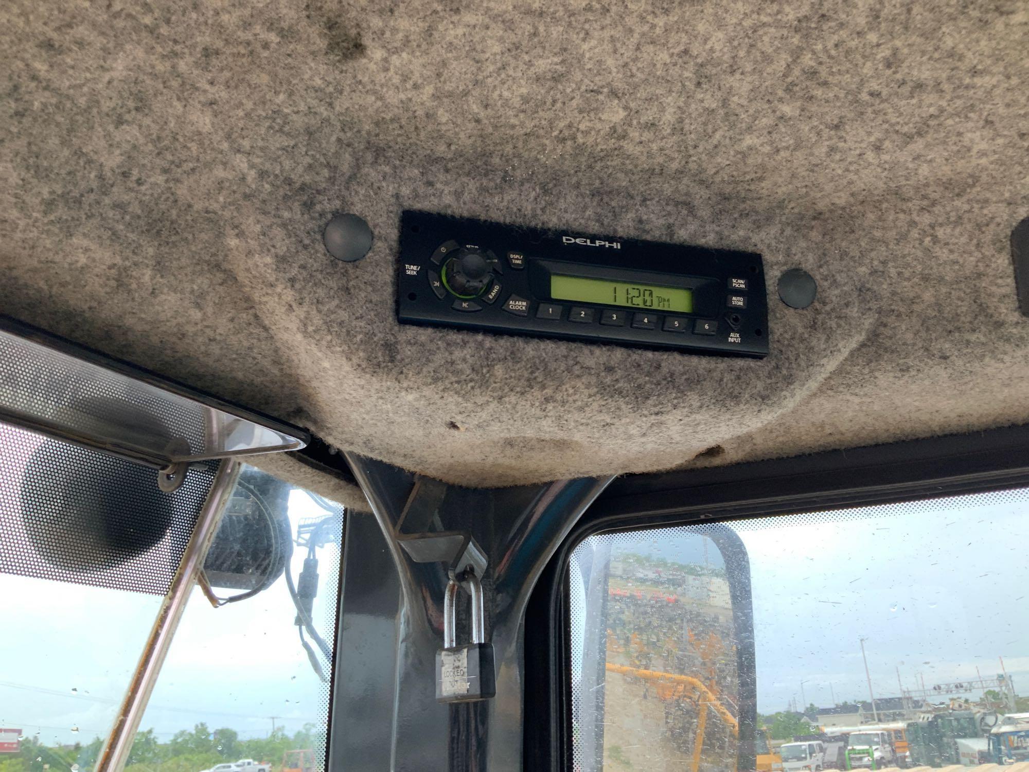 2010 John Deere 744K Articulated Wheel Loader