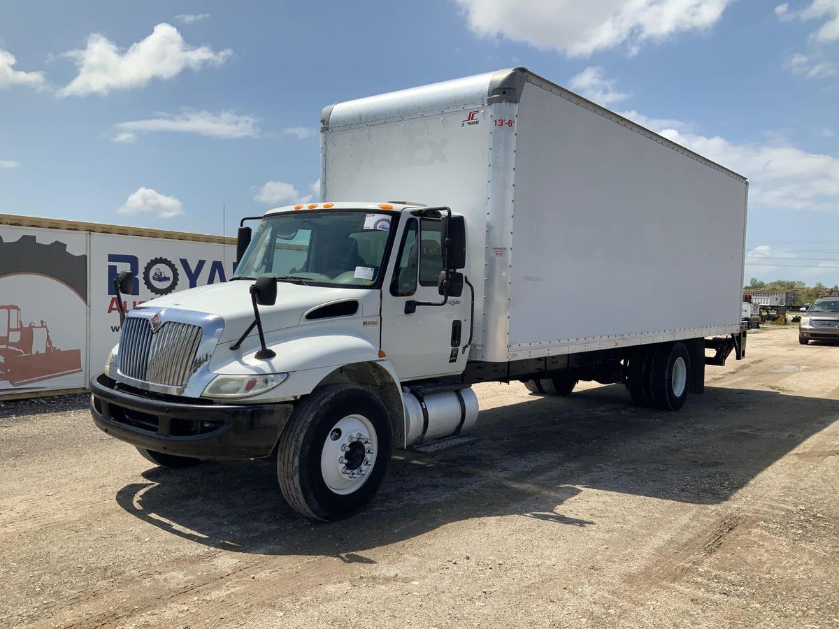 2013 International DuraStar 4300 Box Truck