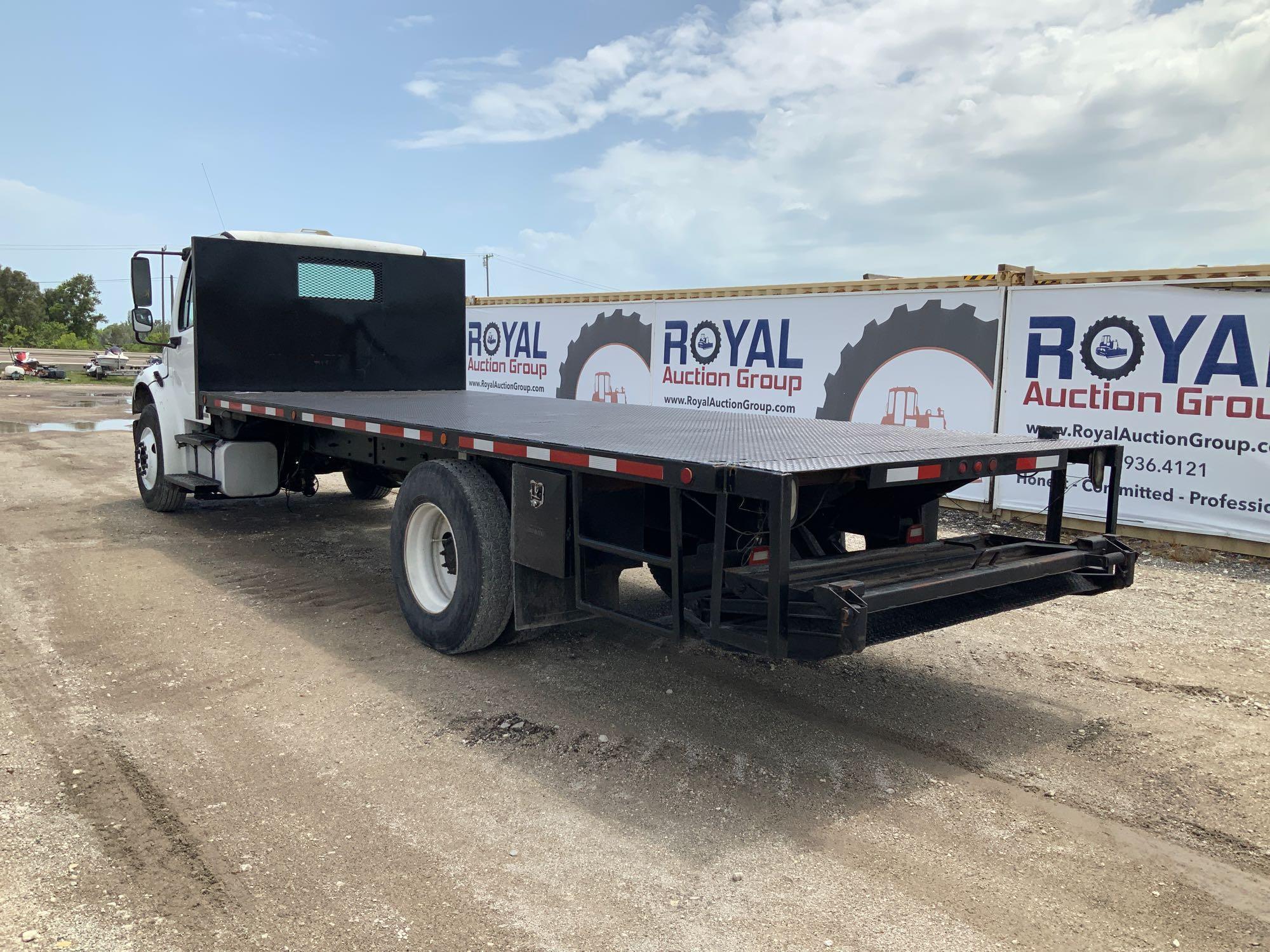 2006 Freightliner M2 106 Flatbed Truck