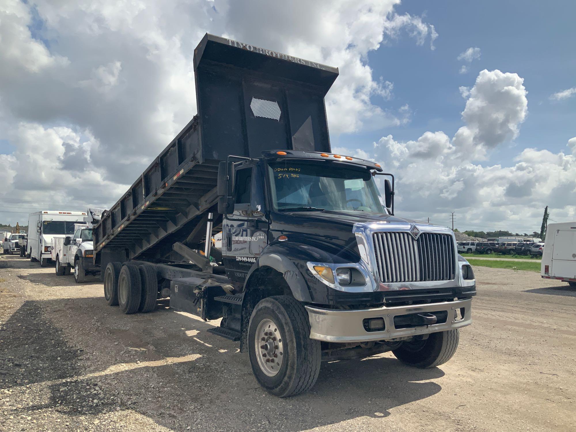 2007 International 7600 T/A Dump Truck