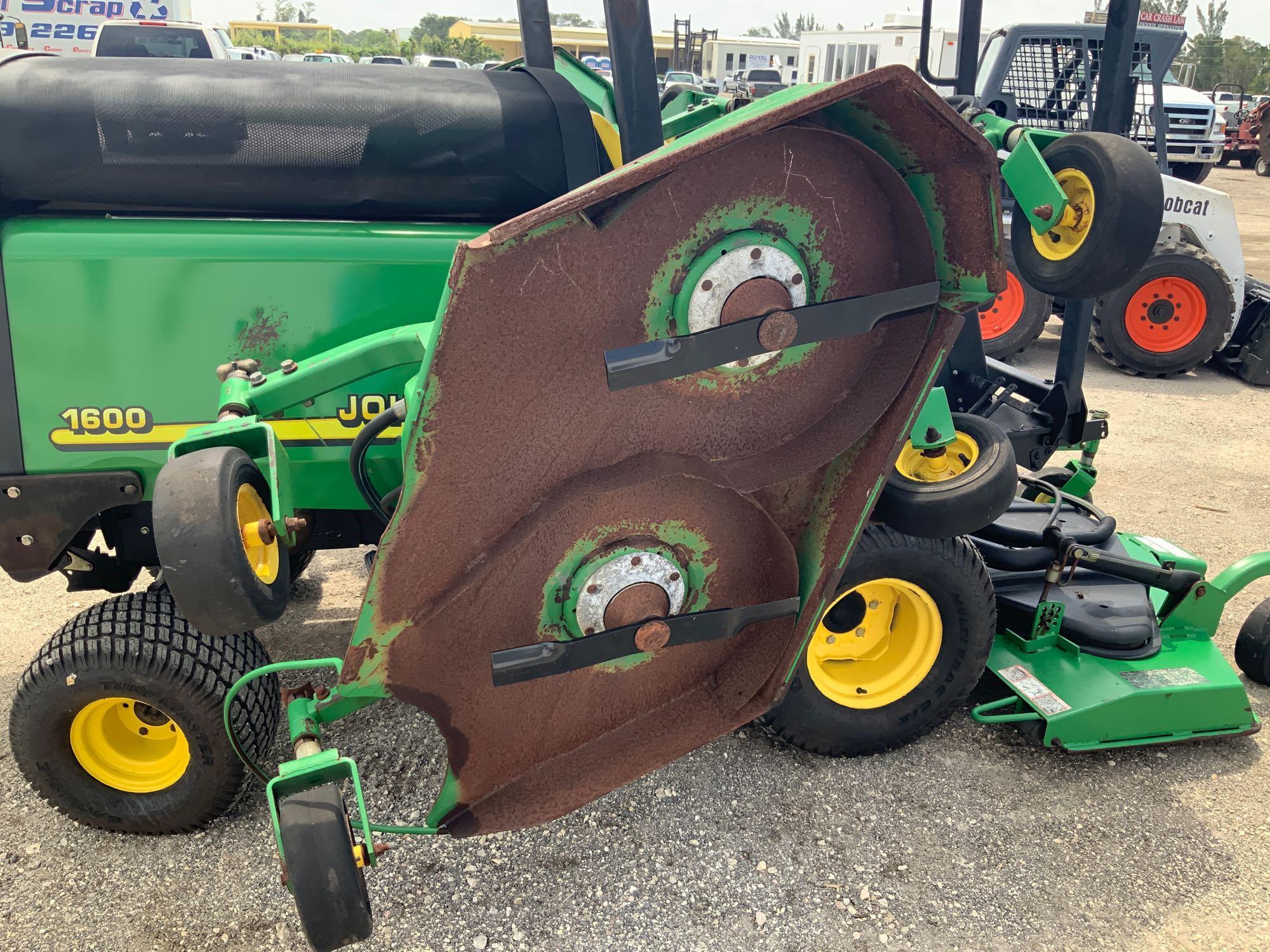 John Deere 1600 4x4 Commercial Rotary Mower