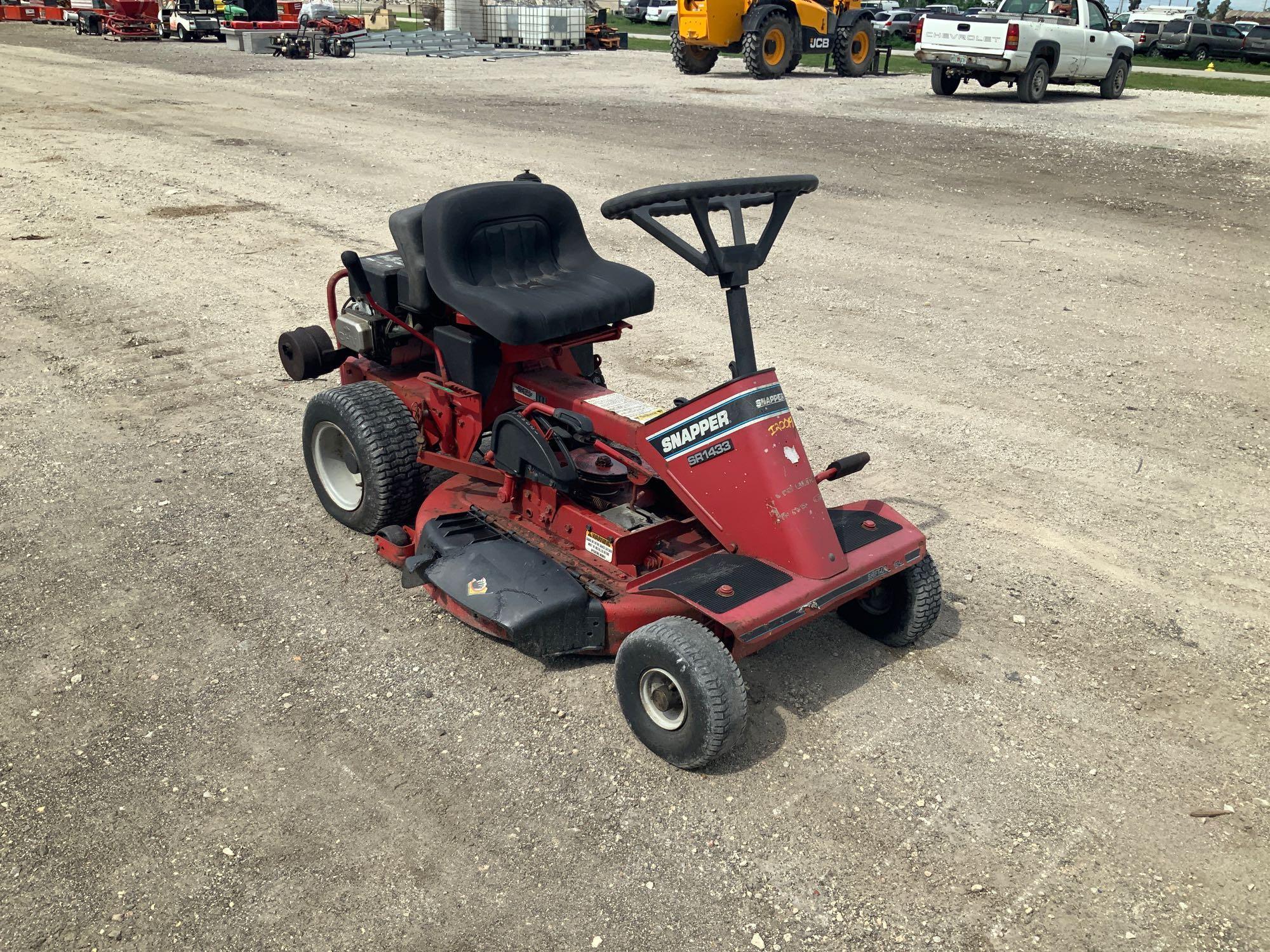 Snapper SR 1433 Riding Mower