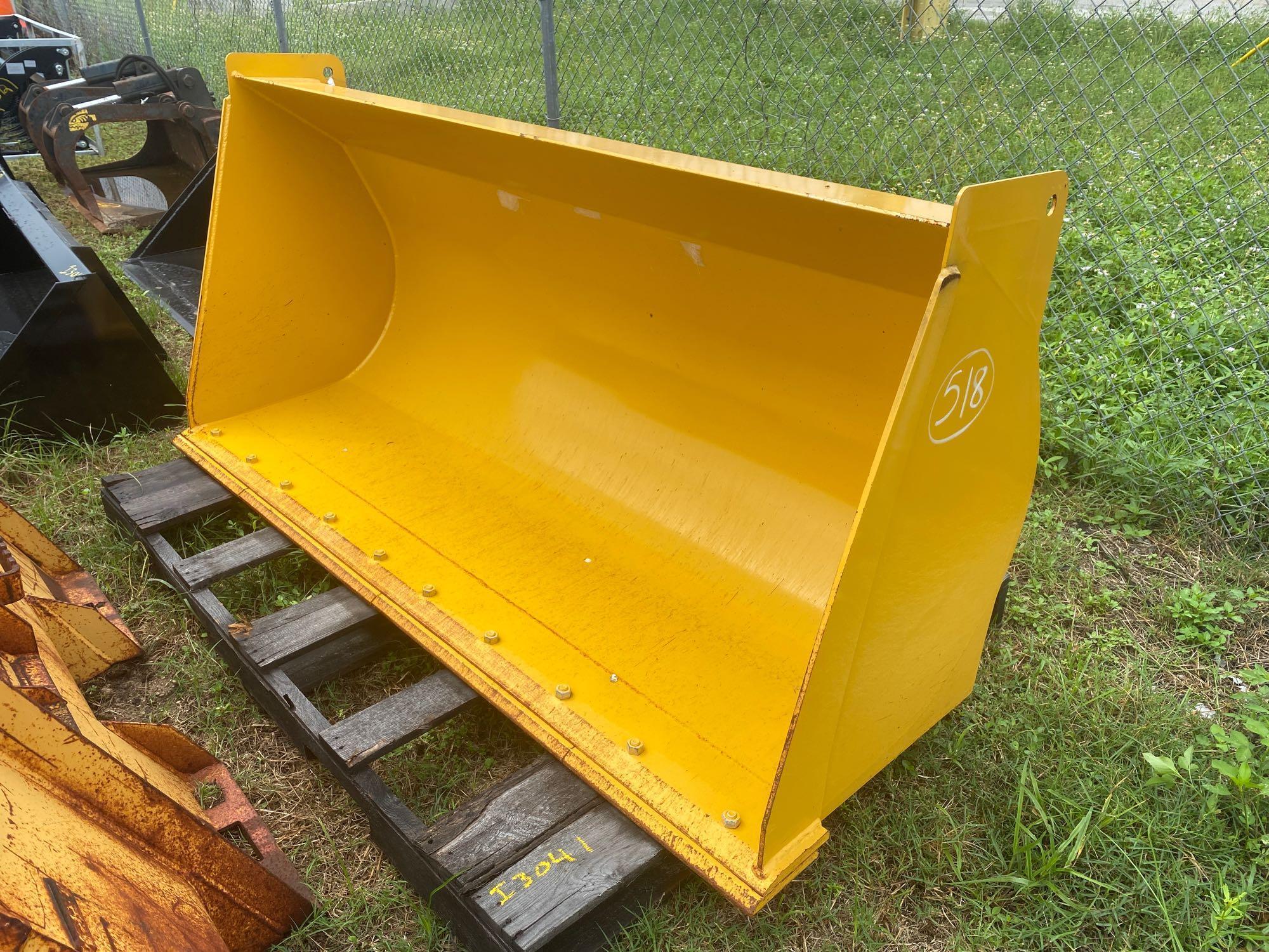 John Deere 74in Skid Steer Loader Bucket