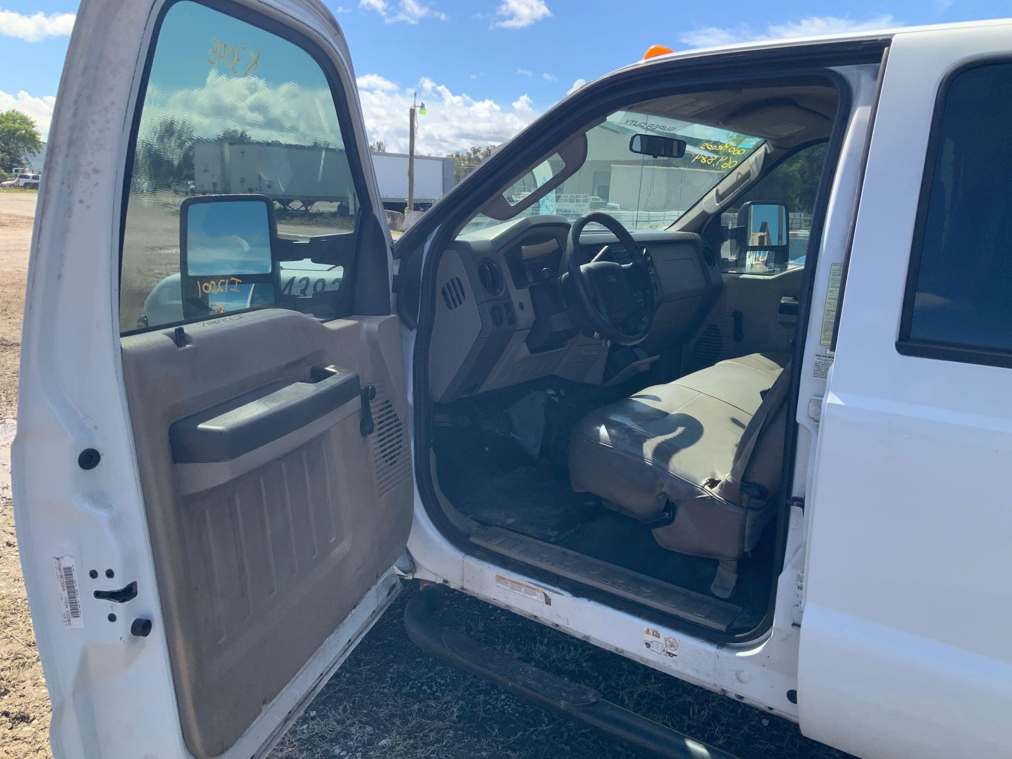 2008 Ford F-450 Crew Cab Dump Truck