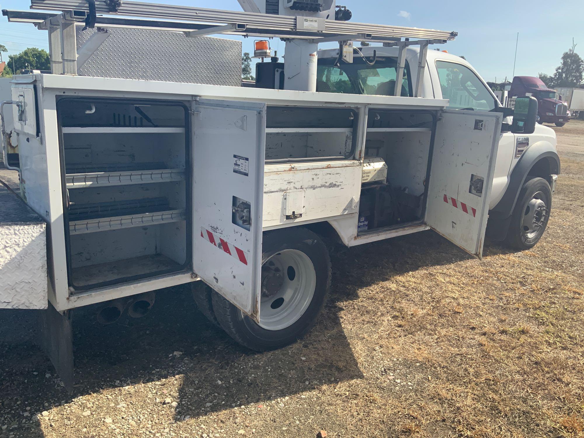 2008 Ford F-550 43FT Insulated Bucket Truck