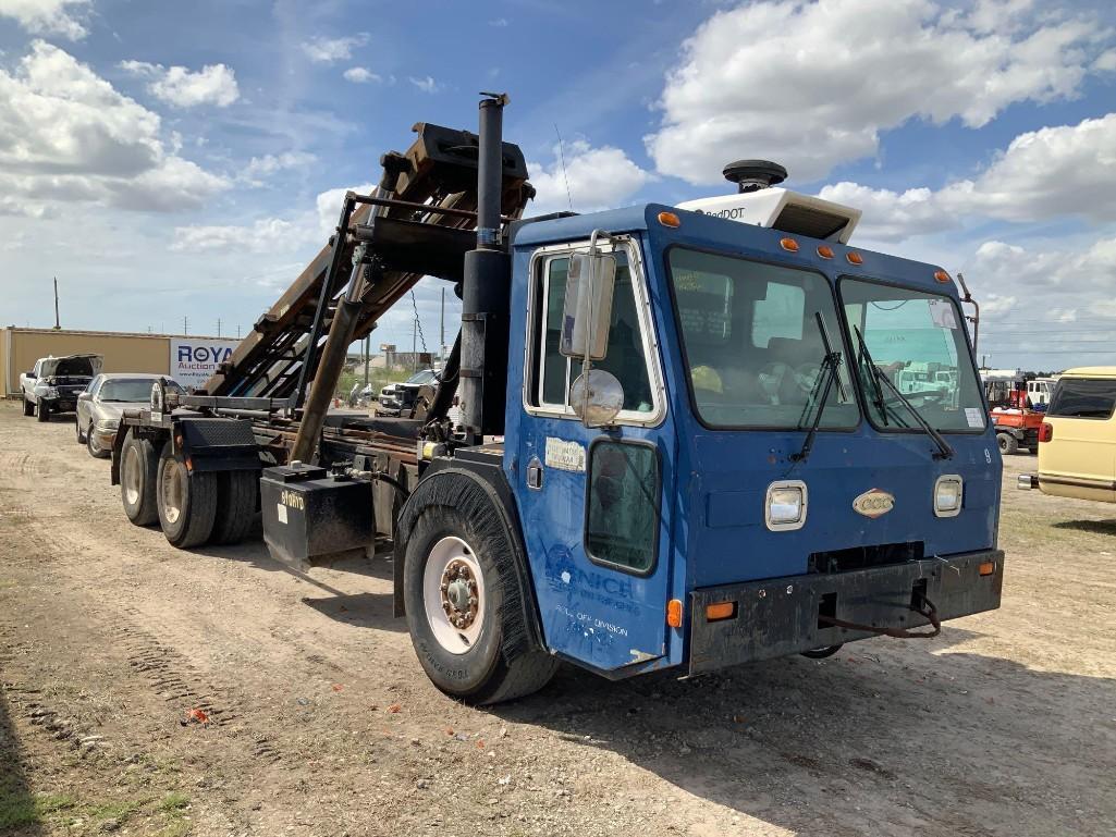 2000 Crane Carrier Co. Roll Off Truck