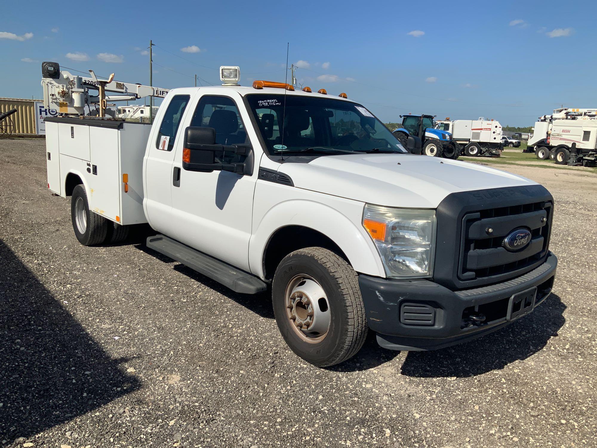 2013 Ford F-350 Extended Cab Dually Service Crane Truck