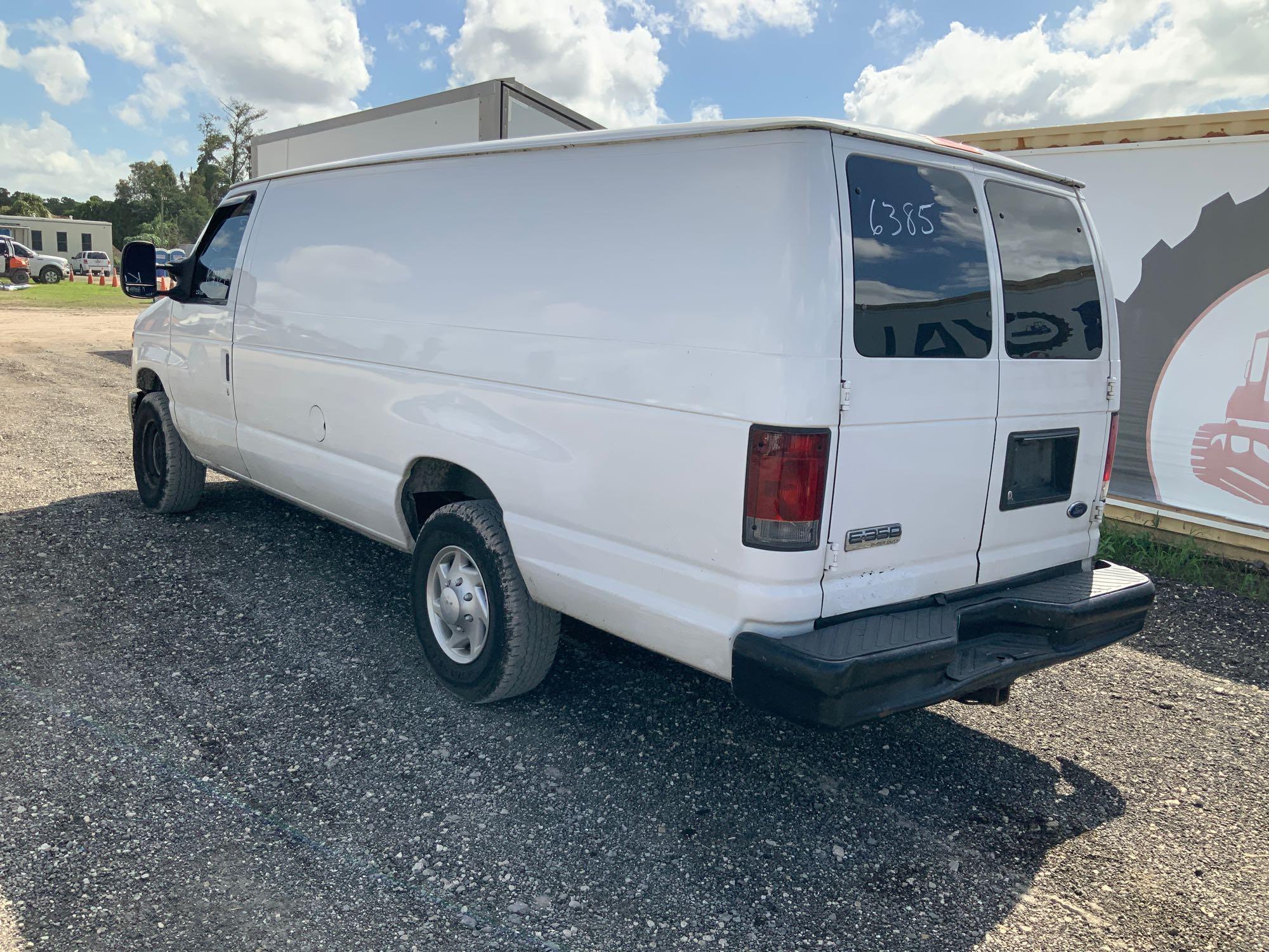 2009 Ford E-350 Cargo Van