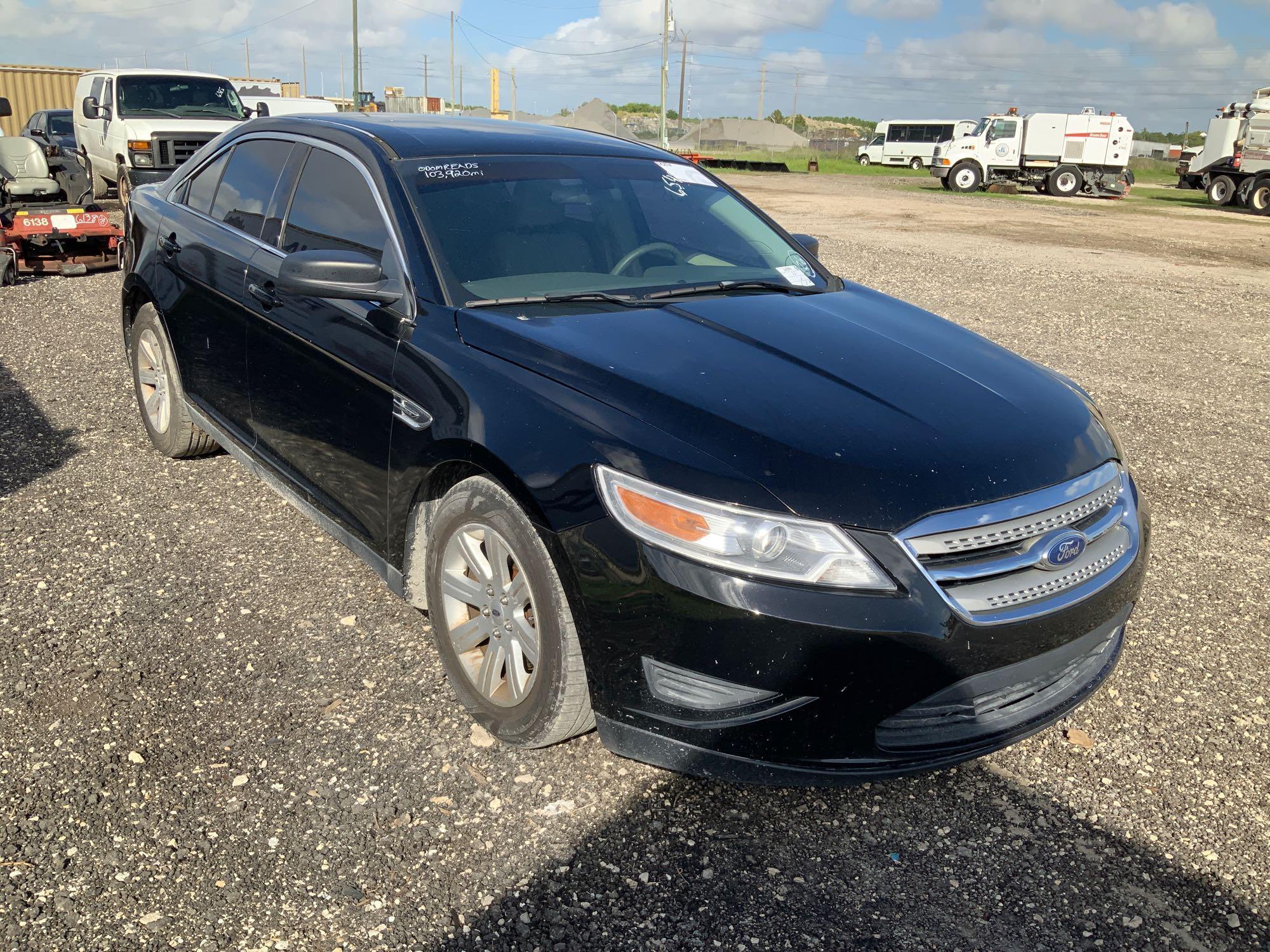 2011 Ford Taurus Passenger 4 Door Sedan