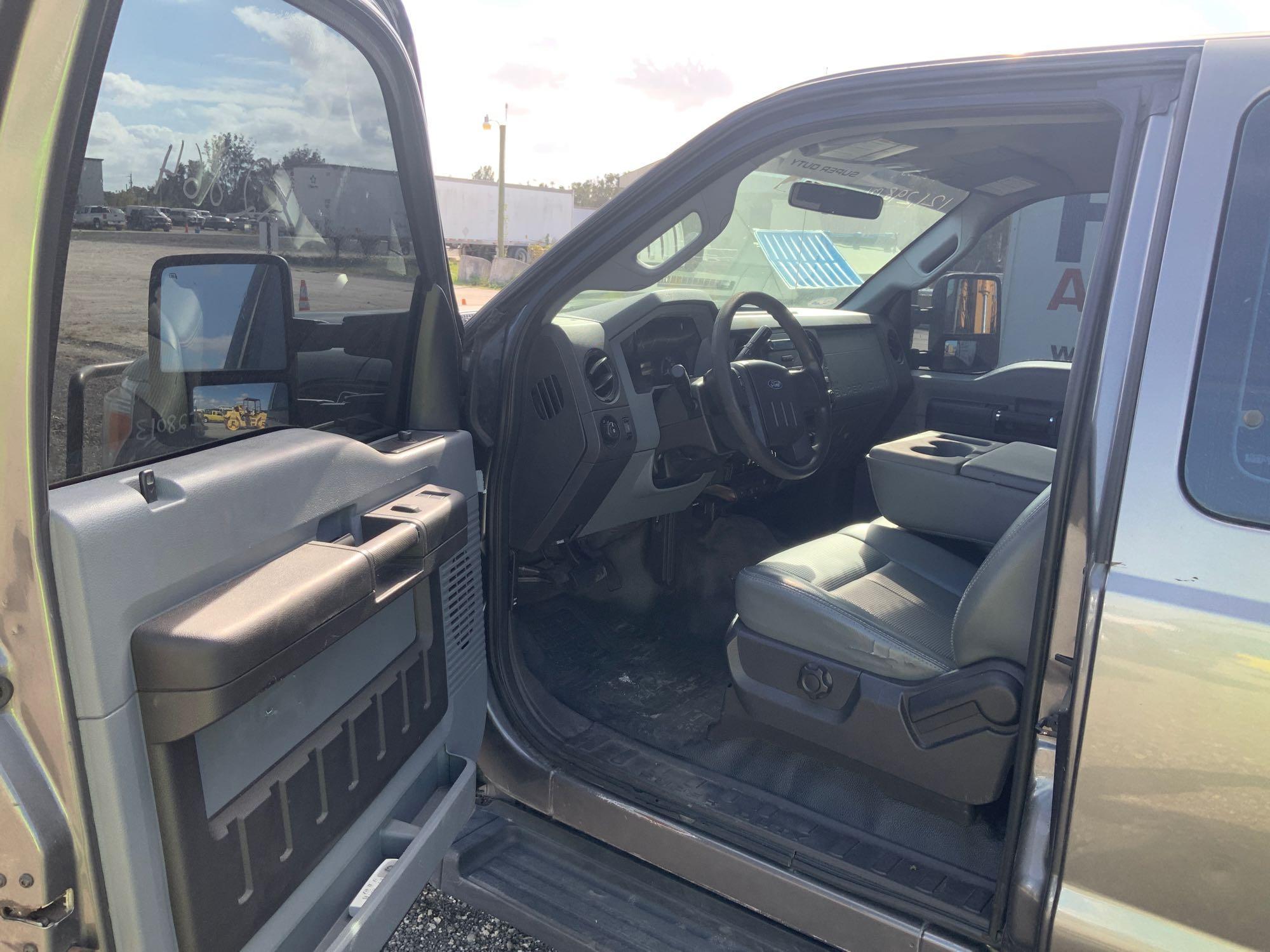 2011 Ford F-250 4x4 Extended Cab Pickup Truck