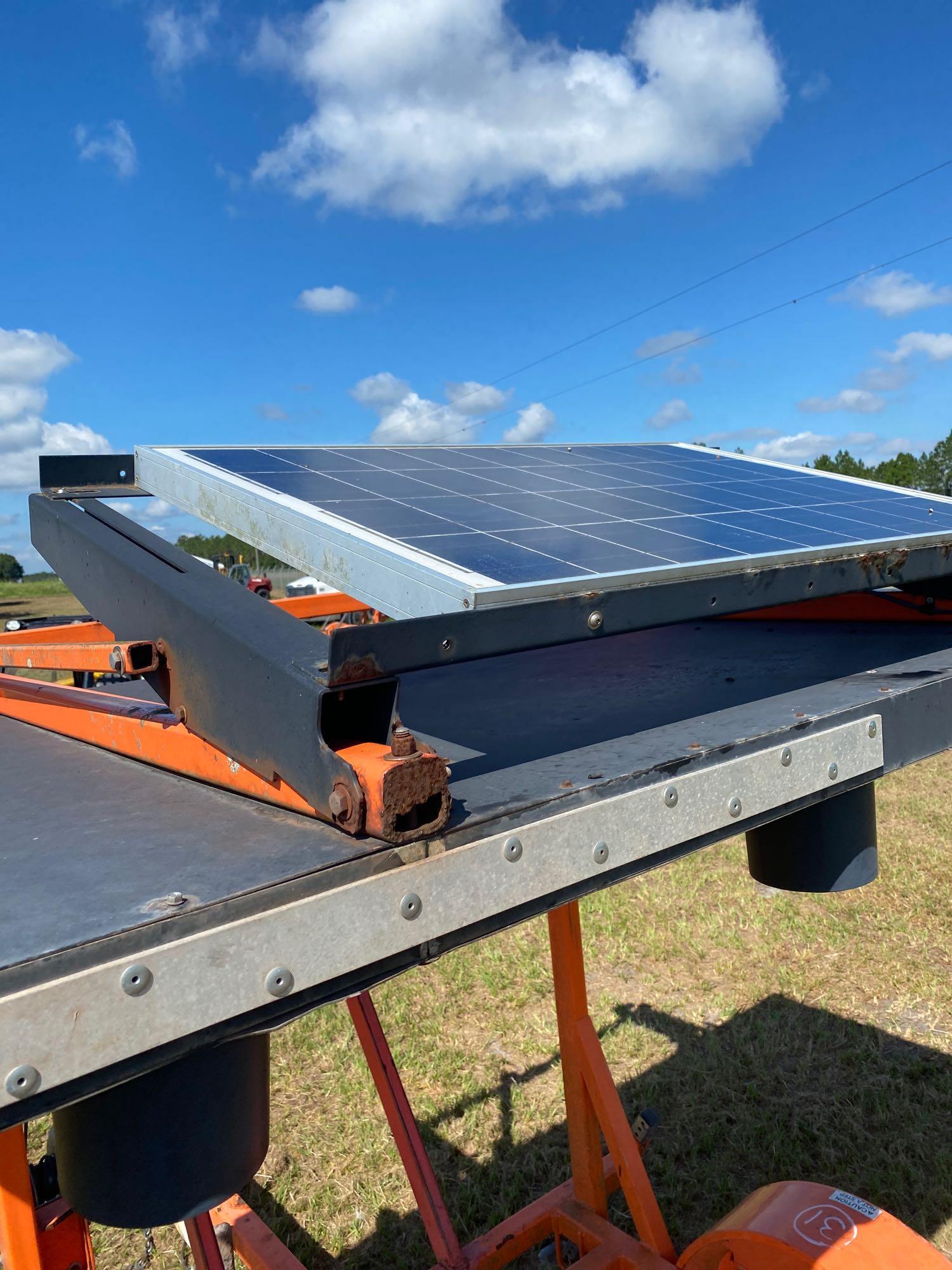 2009 Wanco WTSP75LSAC 25 Light Solar Tow Behind Arrow Board