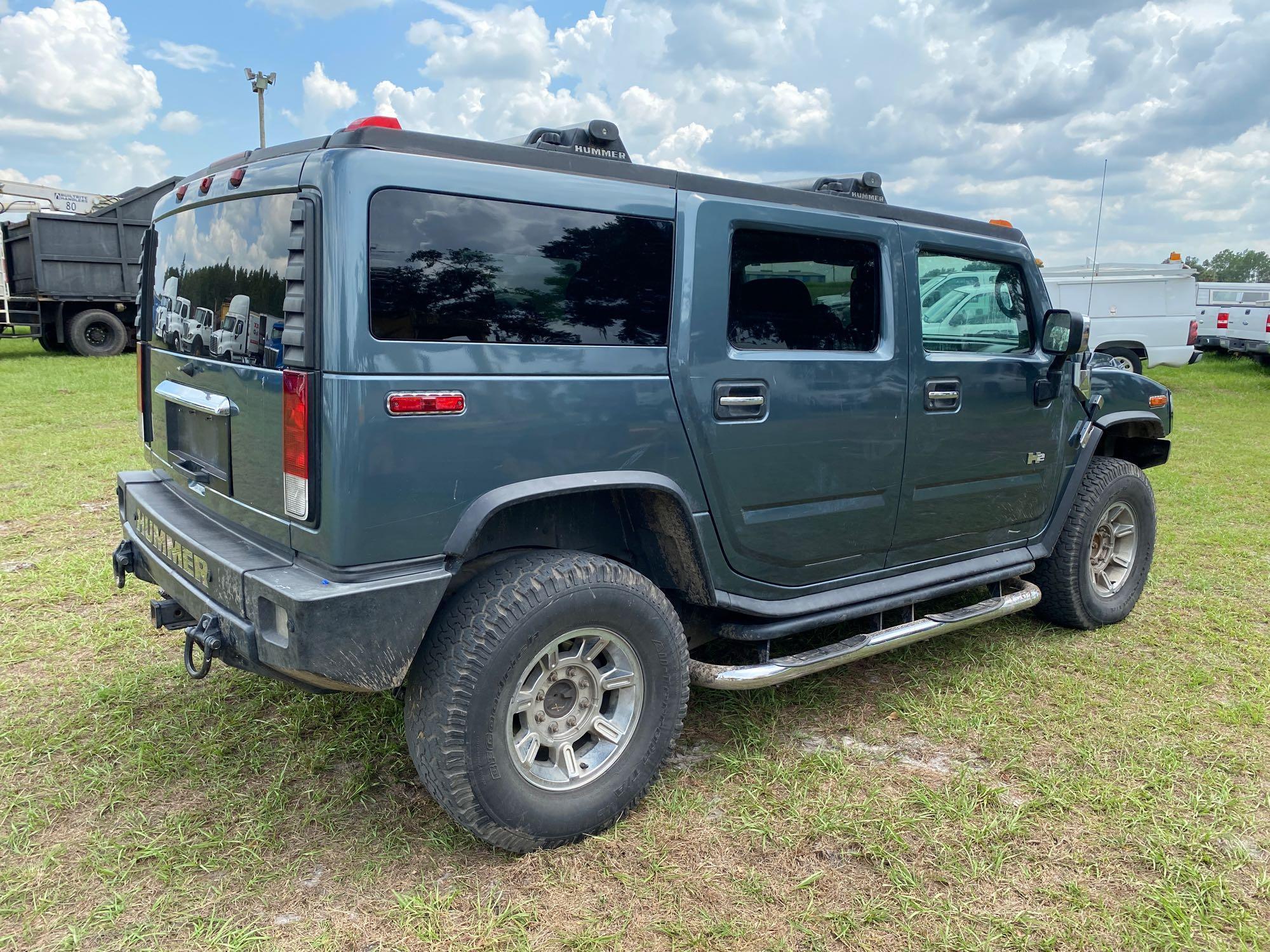 2005 Hummer H2 4x4 Sport Utility Vehicle