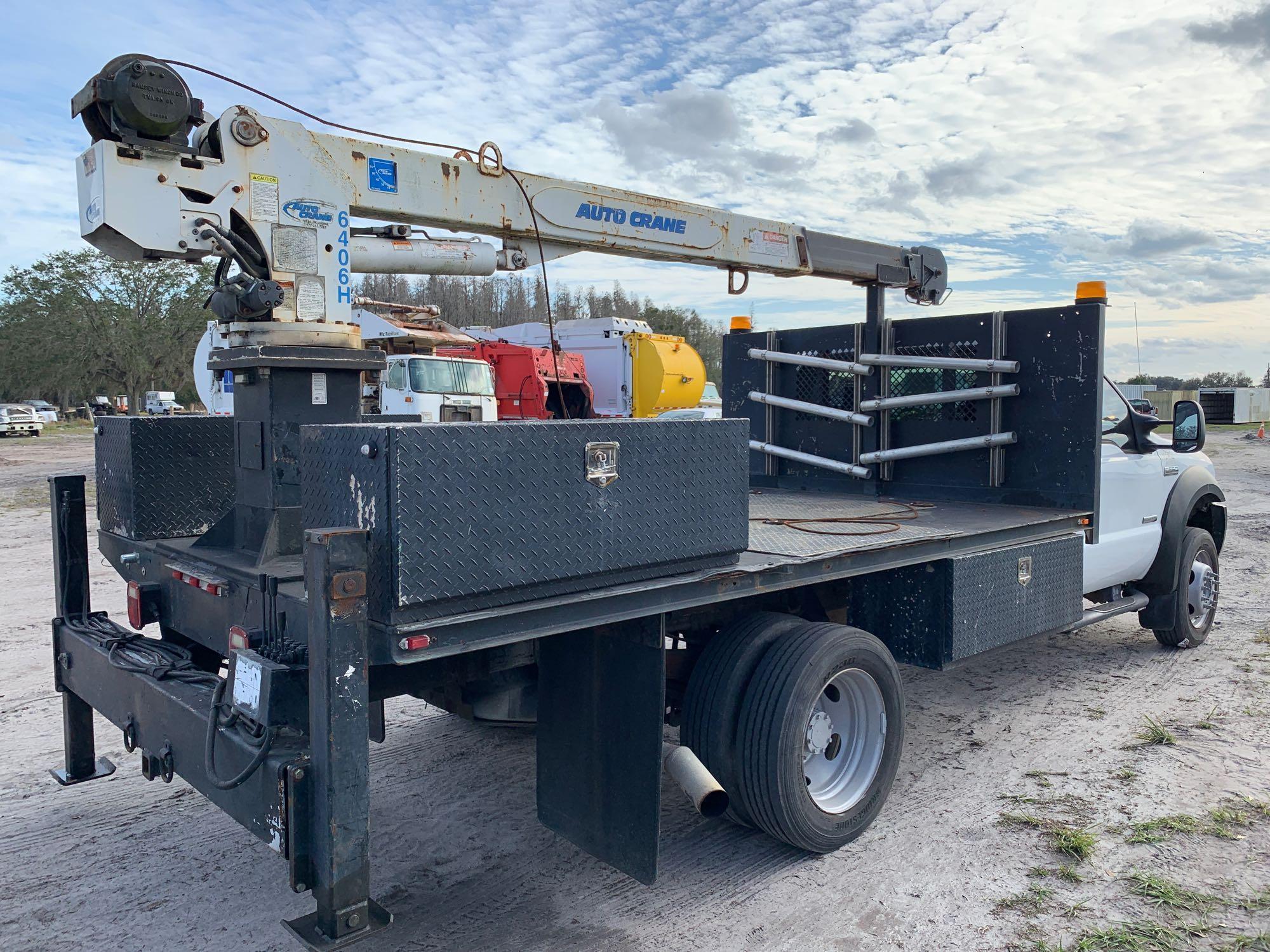 2005 Ford F-550 Flatbed 6,400lb Crane Truck