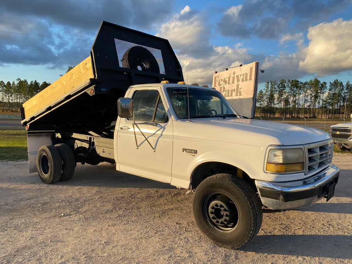 1996 Ford F-Super Duty Flatbed Dump Truck