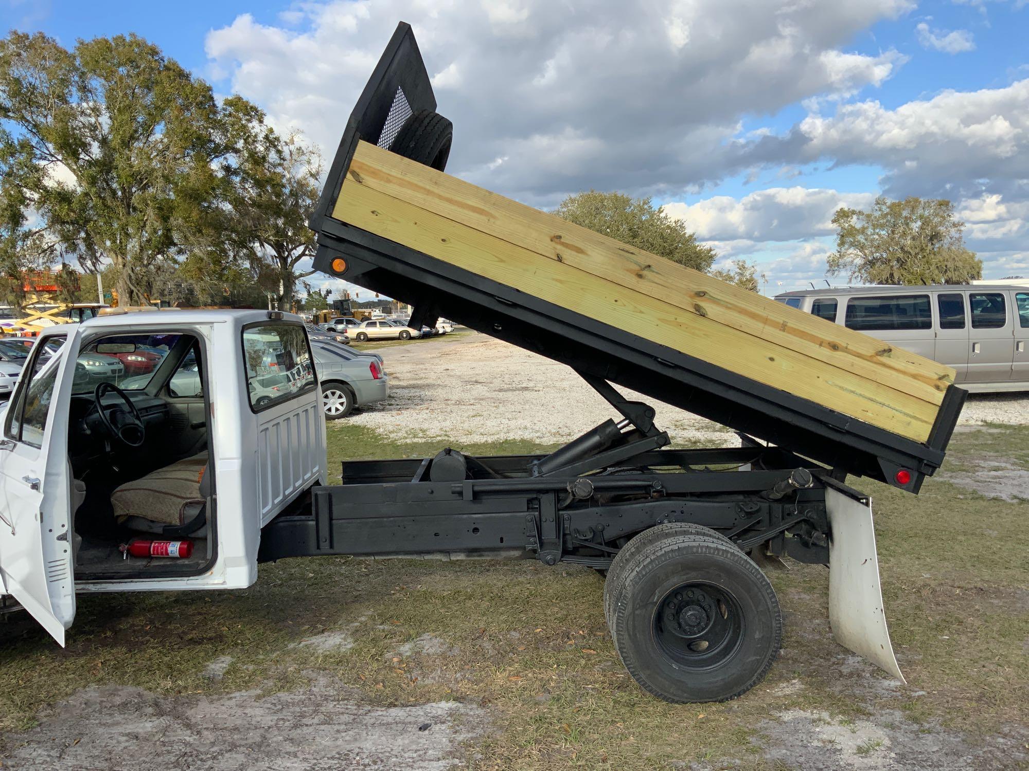 1996 Ford F-Super Duty Flatbed Dump Truck