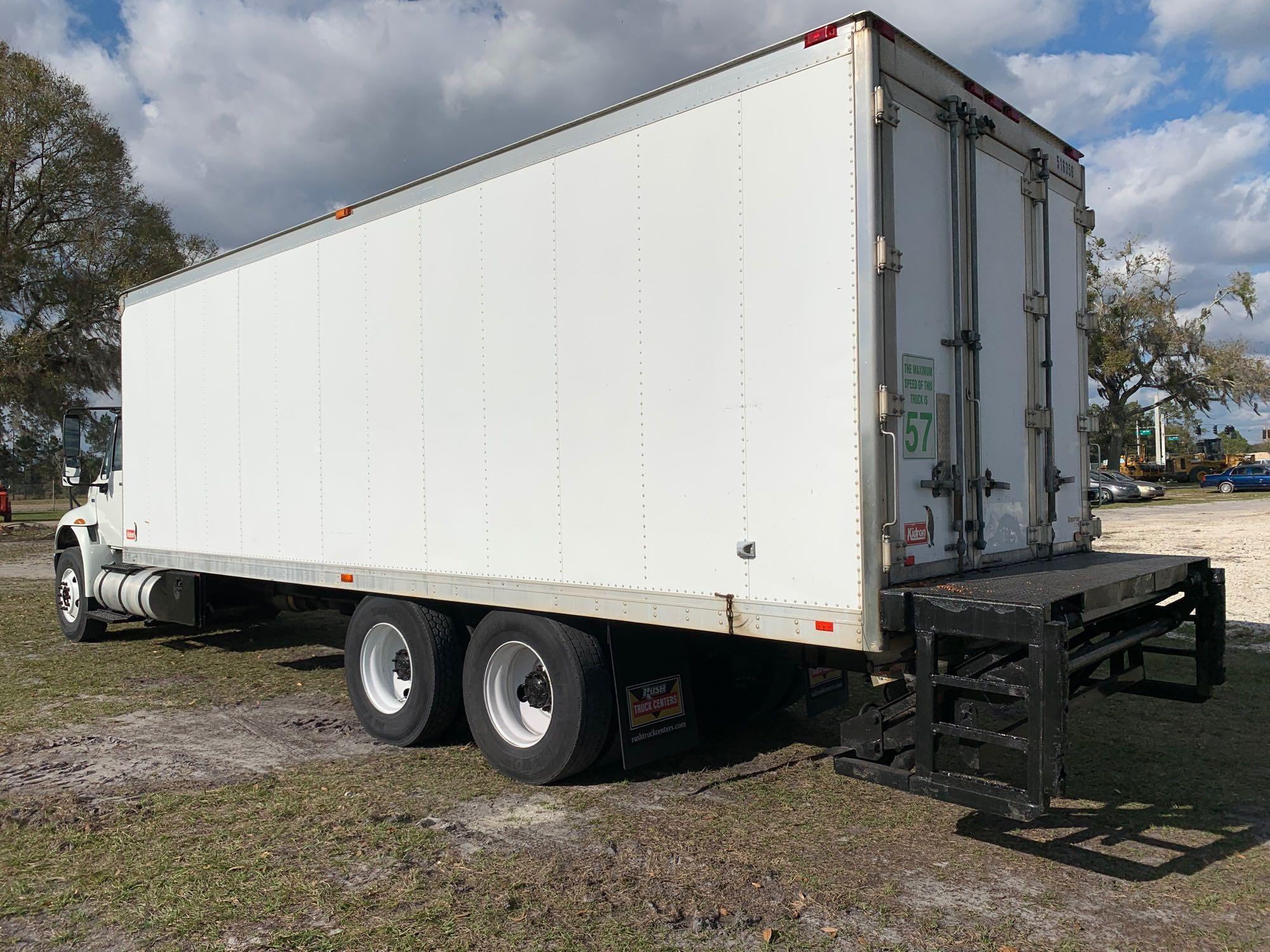 26 FT. 2013 International DuraStar 4400 Thermoking T/A Reefer Box Truck