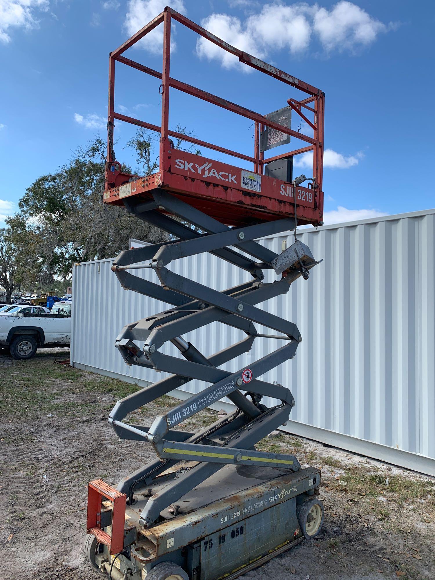 2012 Skyjack SJIII 3219 24V Scissor Lift