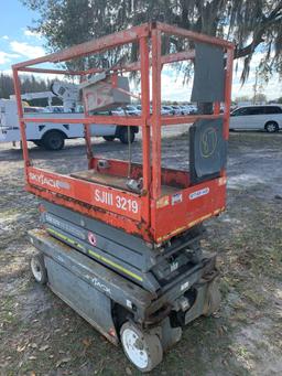 2012 Skyjack SJIII 3219 Electric Scissor Lift