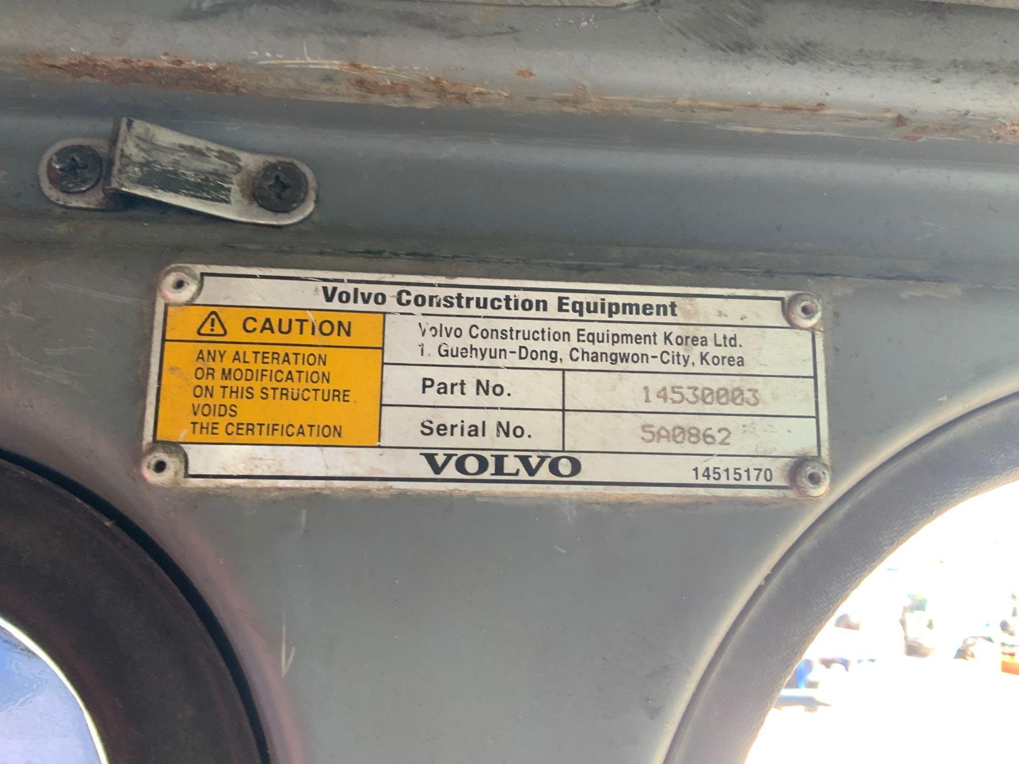 2005 Volvo EC330B LC Enclosed Cab Hydraulic Excavator