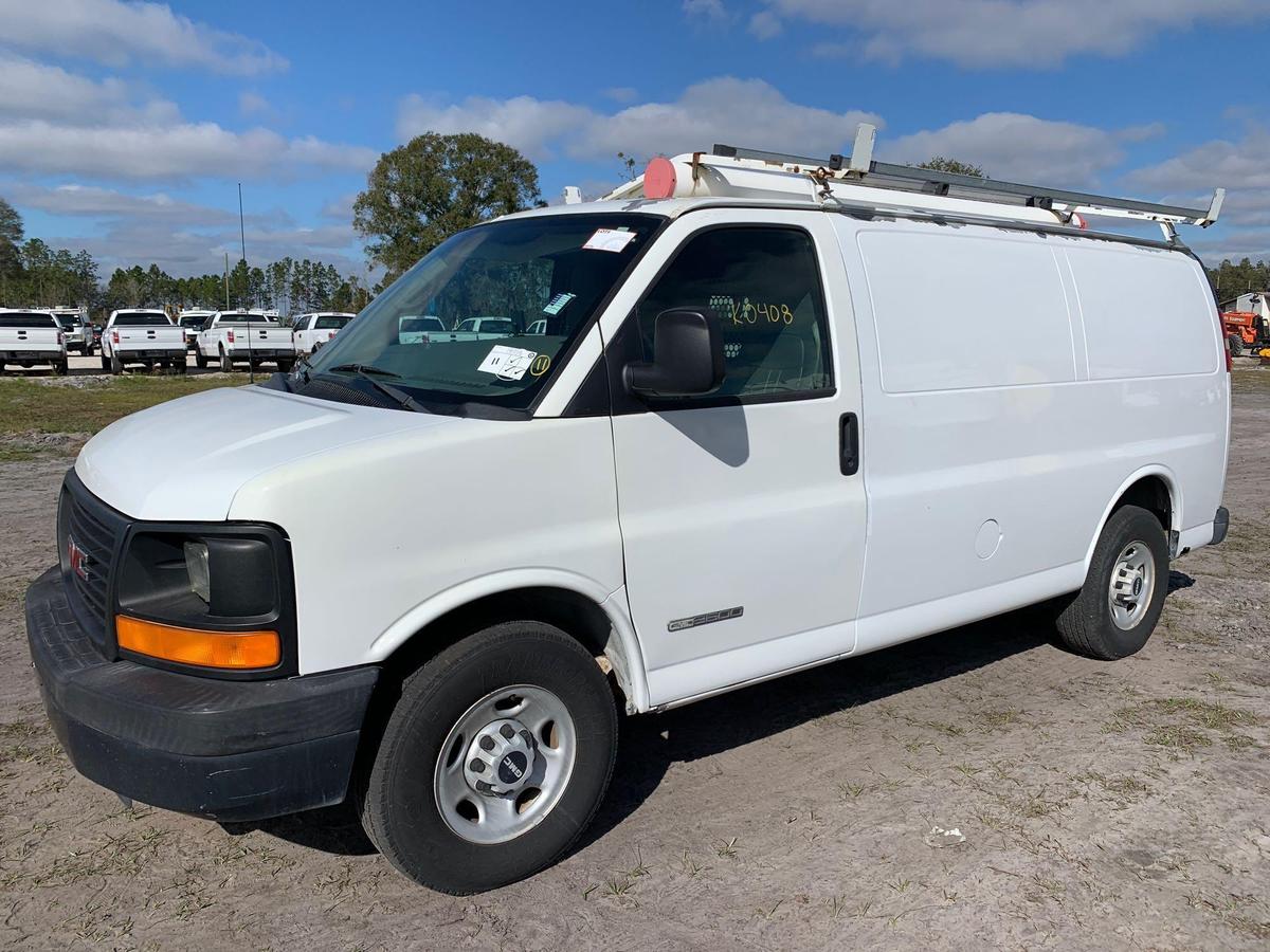 2006 GMC Savana 2500 Cargo Van