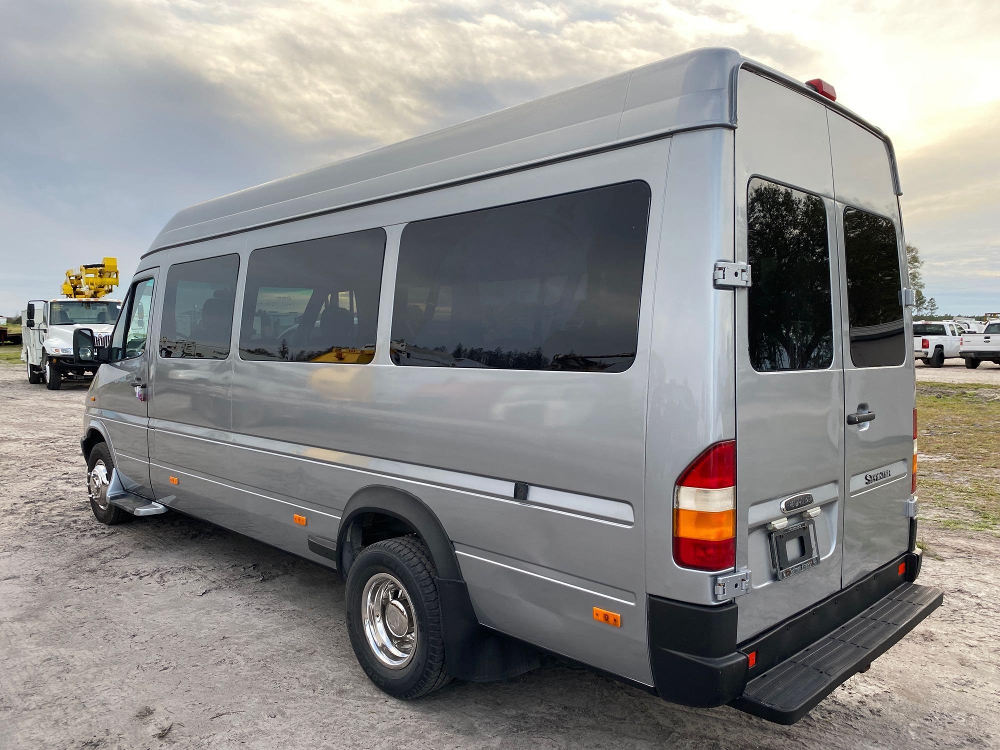 2002 Dodge Sprinter 3500 15 Passanger Van