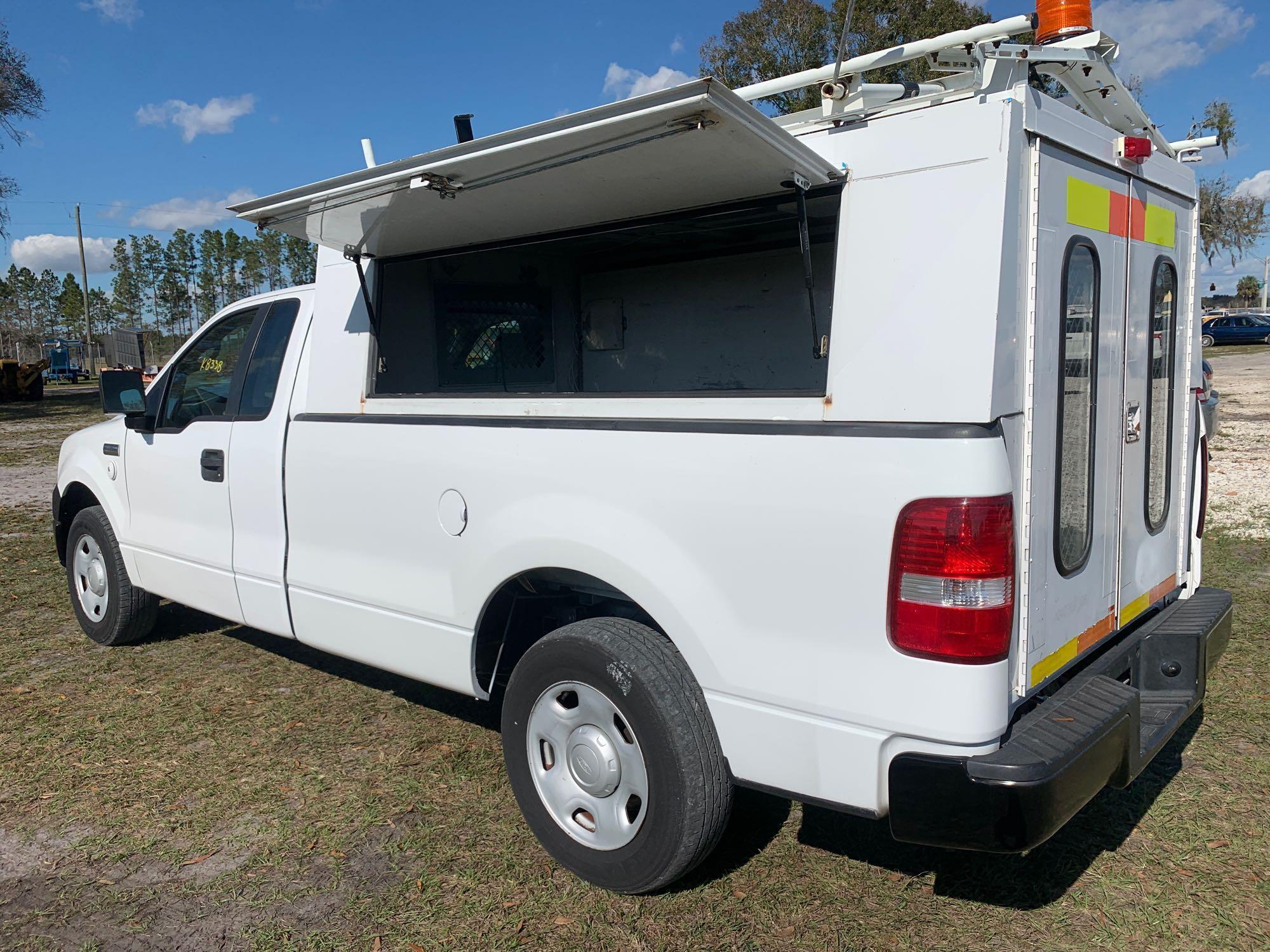 2008 Ford F-150 Enclosed Topper Pickup Truck