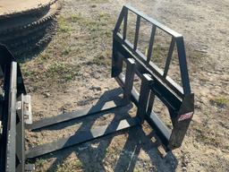 Unused 42in Kivel Pallet Forks and Frame